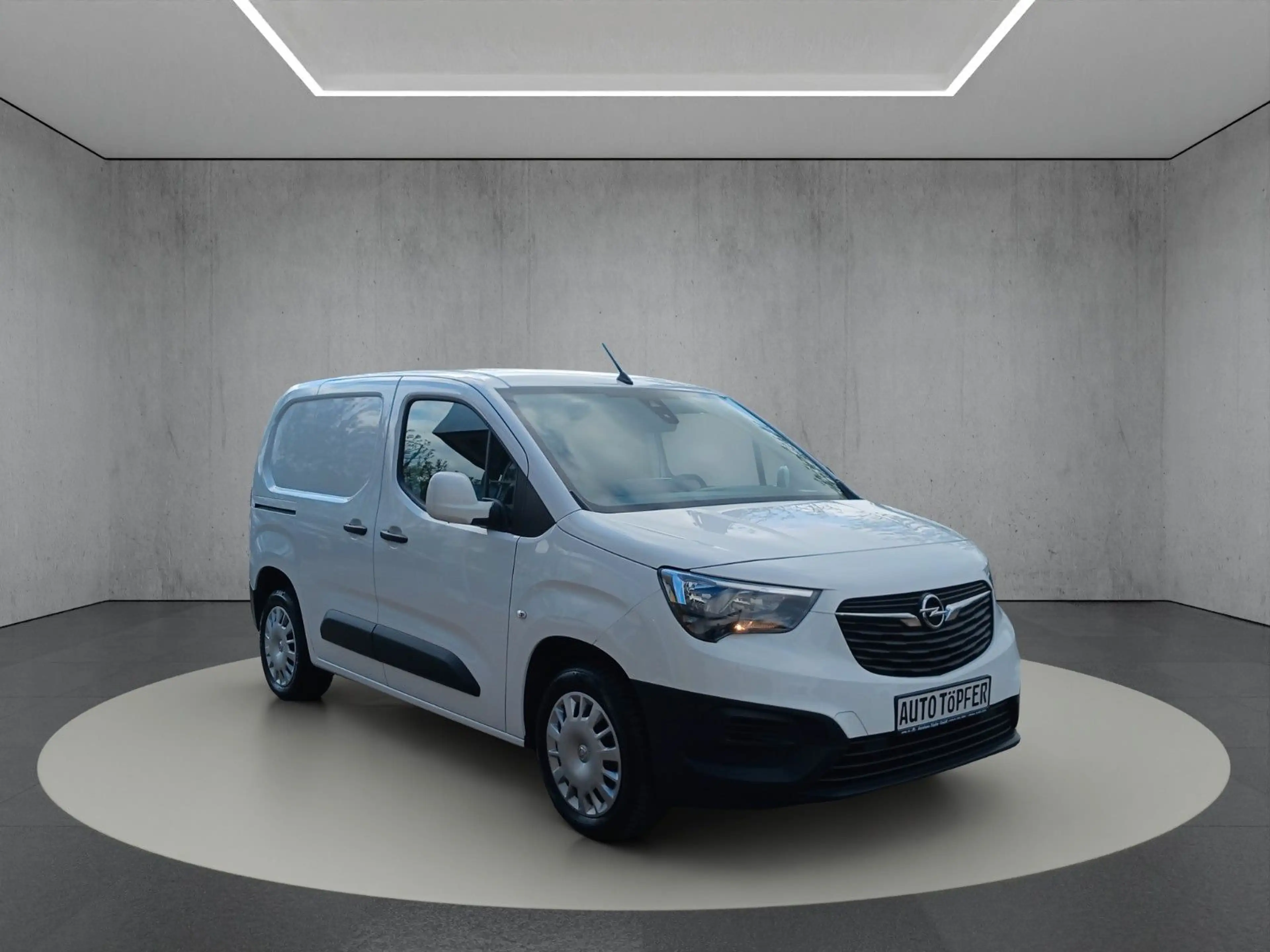 Opel Combo E "Cargo Edition" Klima/Garantie/1-Hand — photo 4