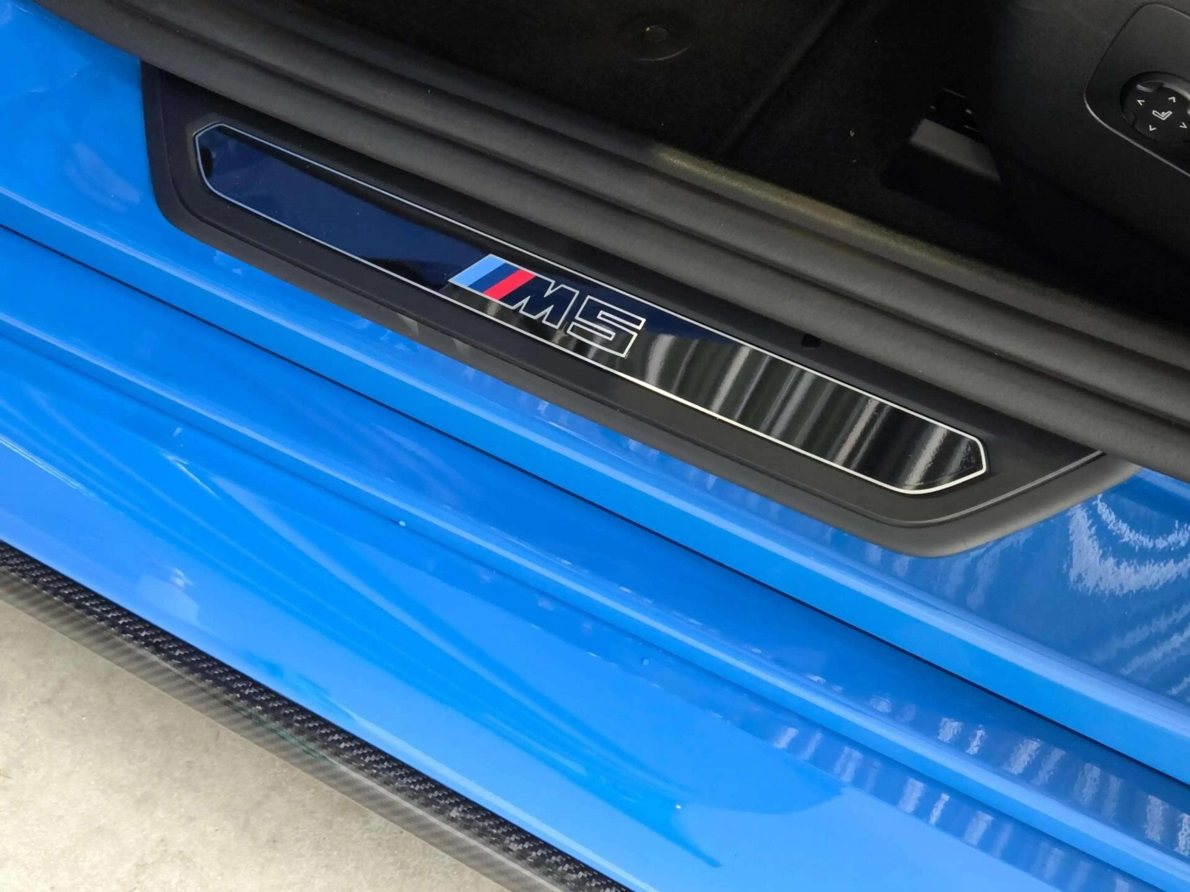 BMW M5 5-serie | Keramisch | Full PPF | Santorini Blue | — photo 28