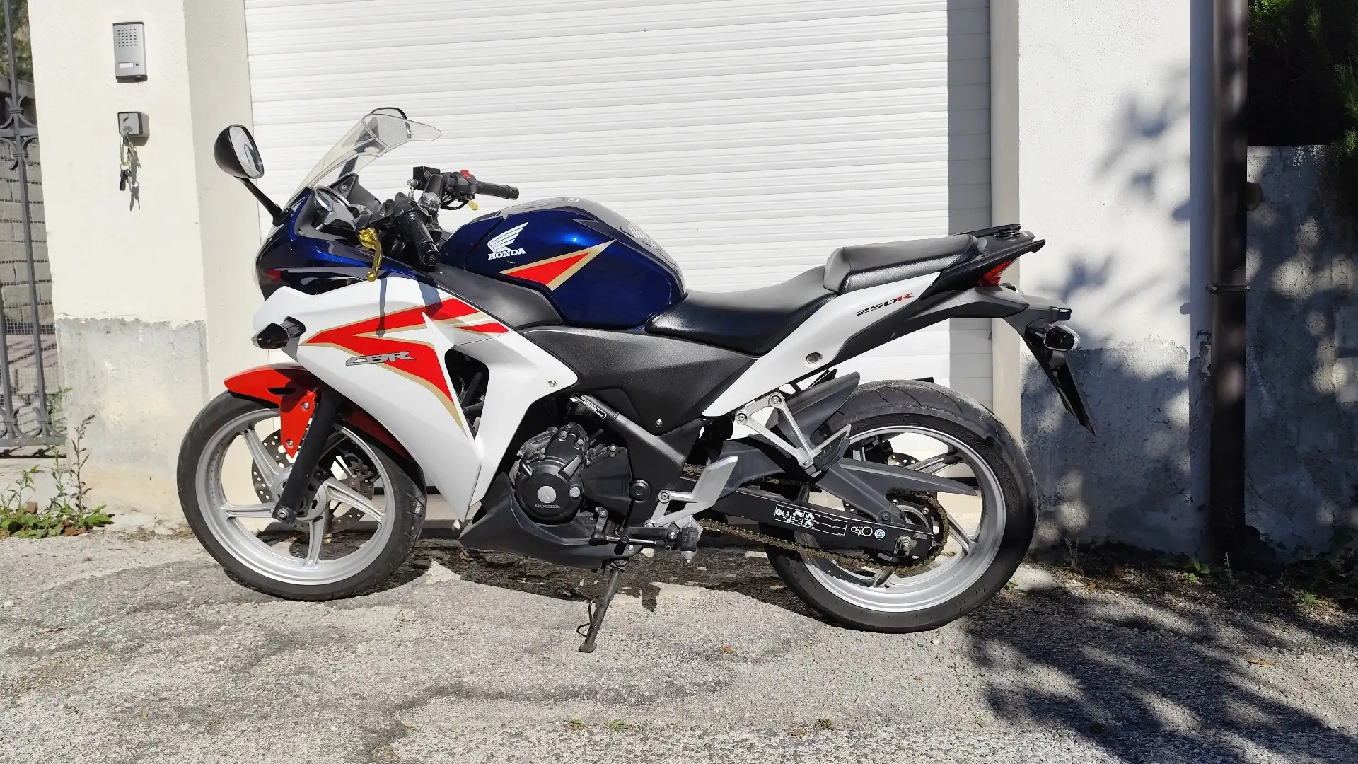 Honda CBR 250 Sport Rosso - 2