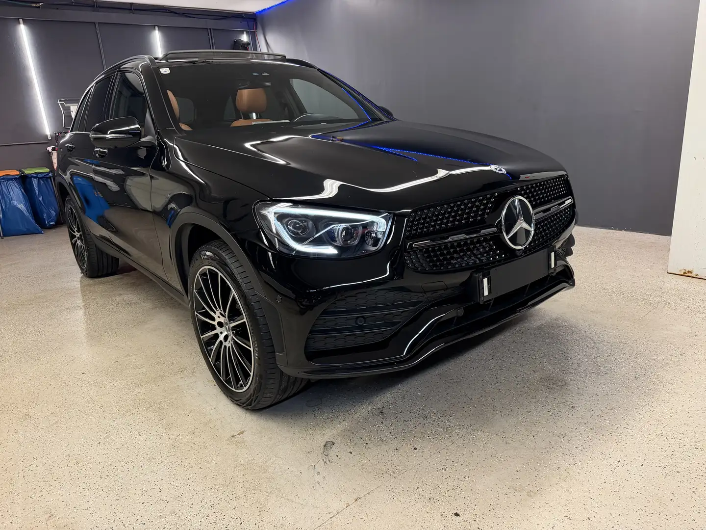 Mercedes-Benz GLC 300 GLC 300 e 4Matic (253.953) Schwarz - 2
