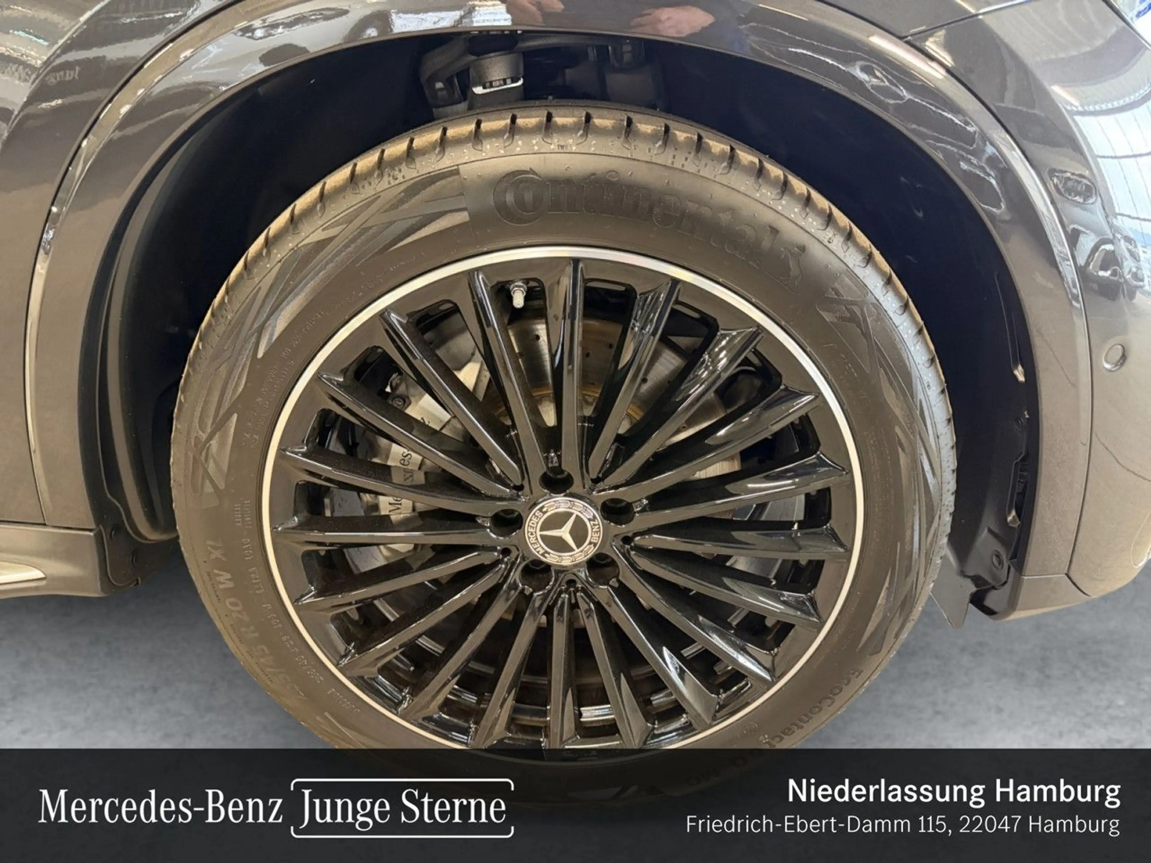 Mercedes-Benz GLC 450 d 4M AMG+NIGHT+PANO+360+AHK+KEYLESS+9G — photo 3