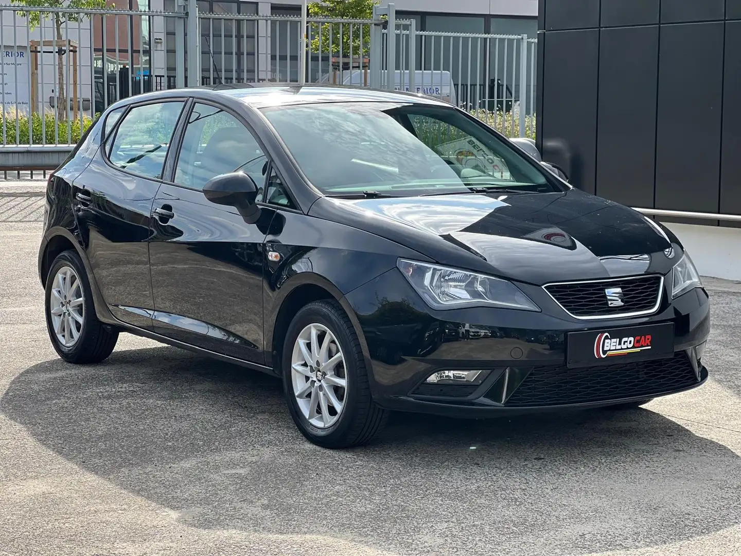 SEAT Ibiza 1.0 ESSENCE - AIRCO - CONTRÔLE TECHNIQUE OK Zwart - 1
