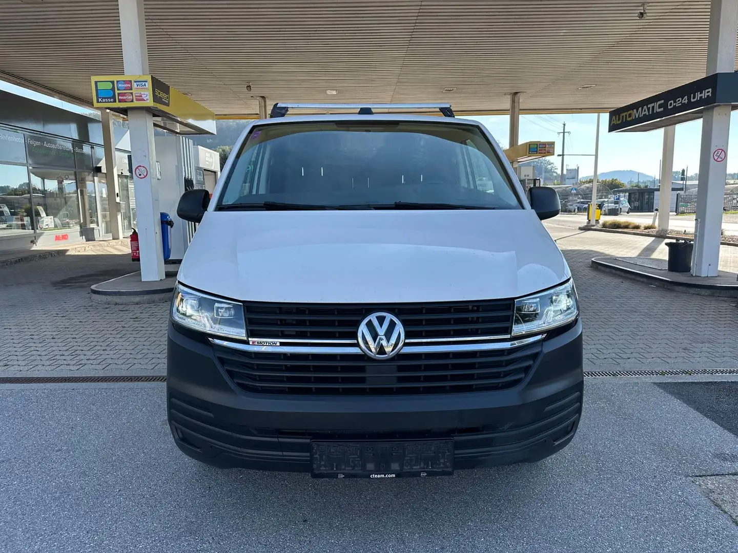Volkswagen T6 Kombi T6.1 LR 2,0 TDI 4Motion DSG LED-ACC-AHK Weiß - 2