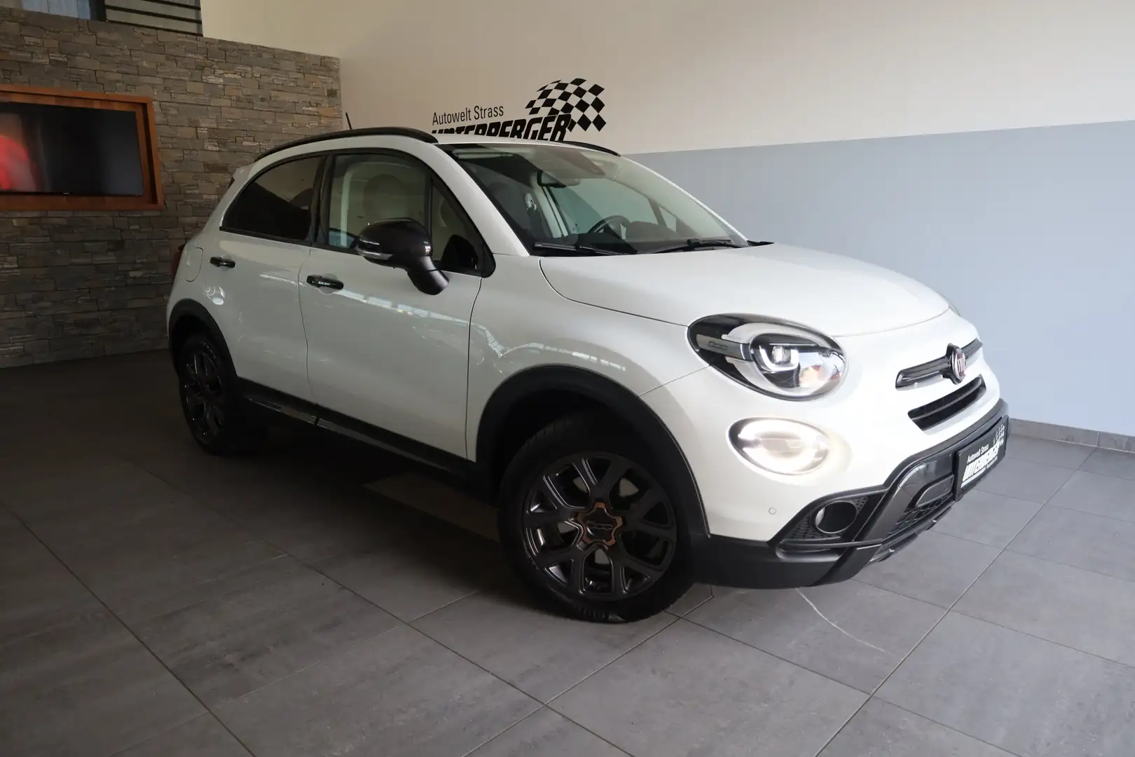 Fiat 500X 1,6 MultiJet Weiß - 1