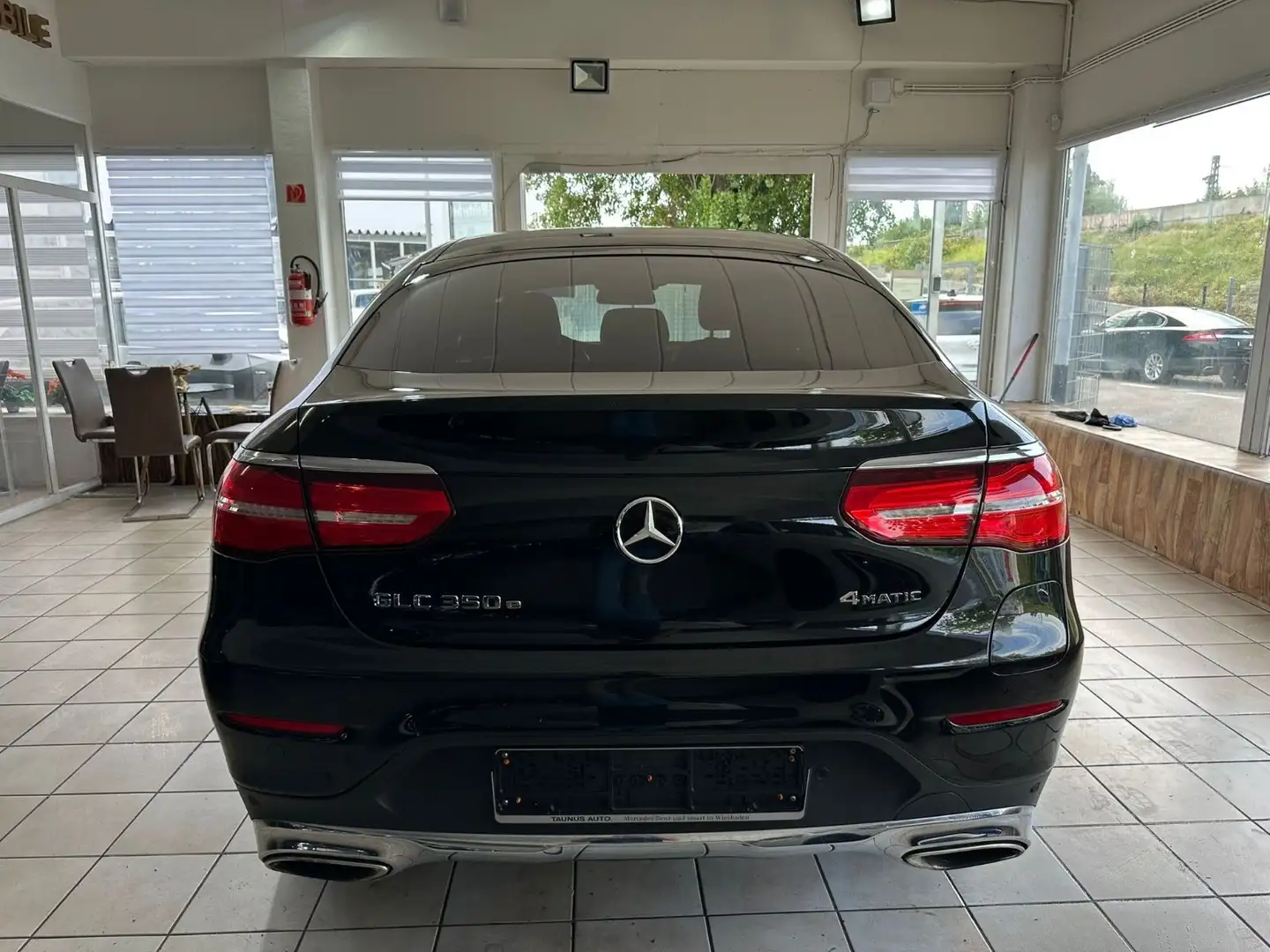 Mercedes-Benz GLC 350 e 4Matic Coupe AMG Benzin/Hybrid Negru - 2