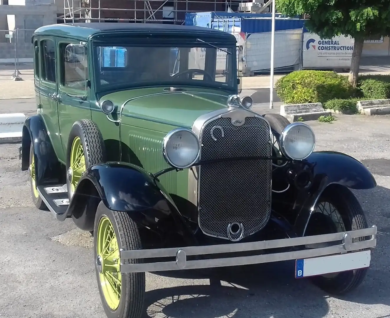 Ford A 4DSD de 1931 Groen - 1