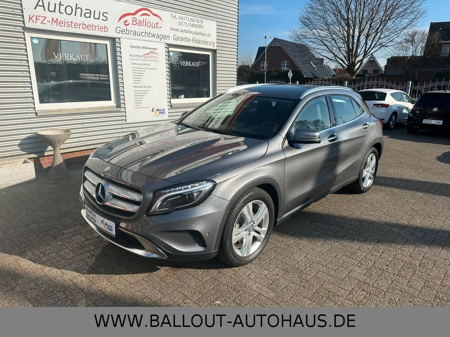 Mercedes-Benz GLA 200 *Edition 1*2.HAND*KLIMA*NAVI*TEMPO*XENON* Grau - 2