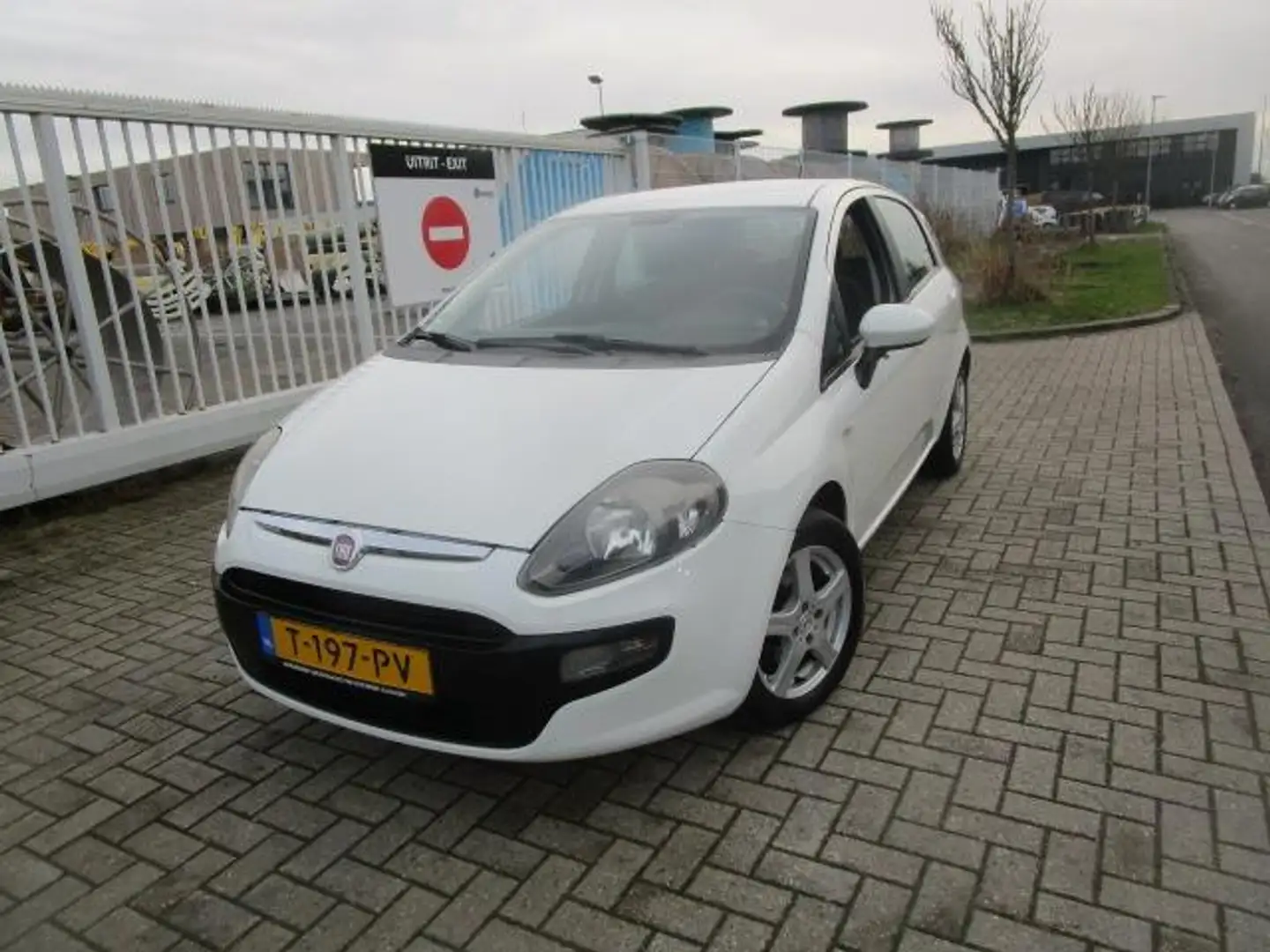 Fiat Punto Evo 1.2 Active, Nw apk Wit - 1