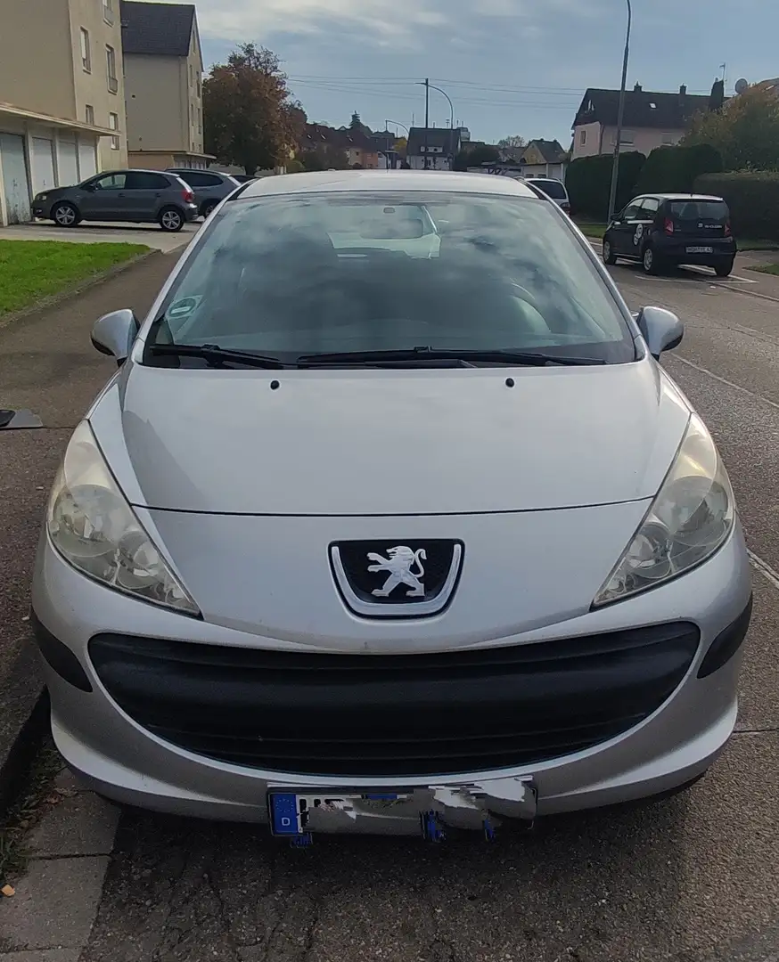 Peugeot 207 75 Filou - 1