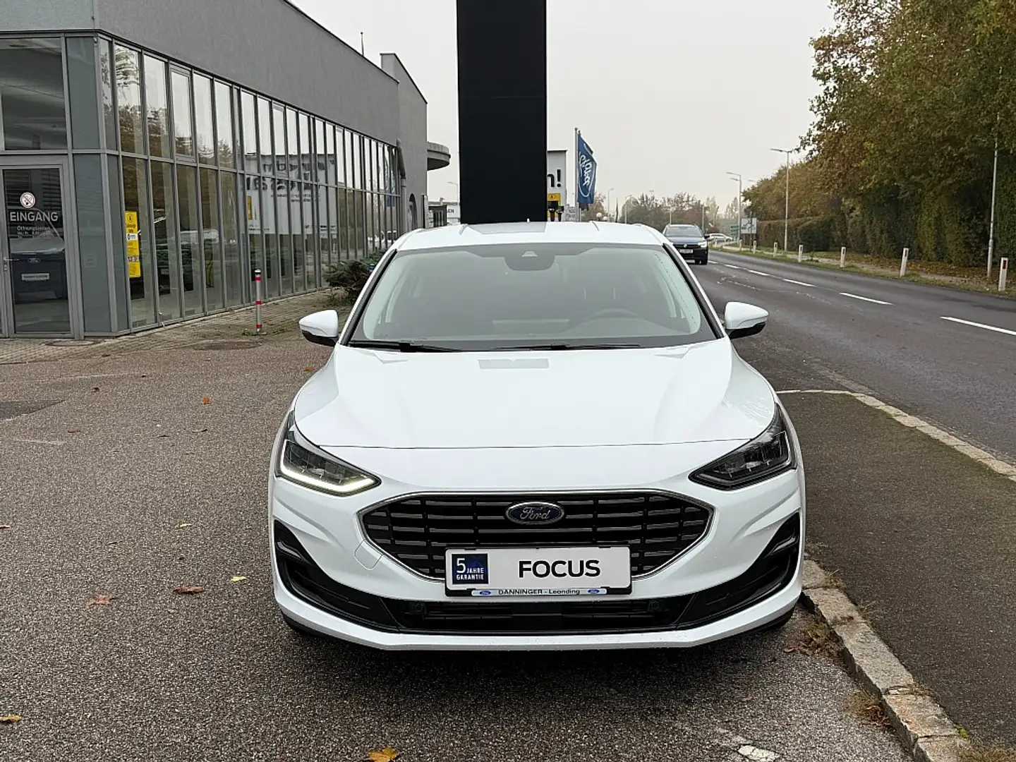 Ford Focus 1,0 EcoBoost Hybrid Titanium Edition Aut. Weiß - 1