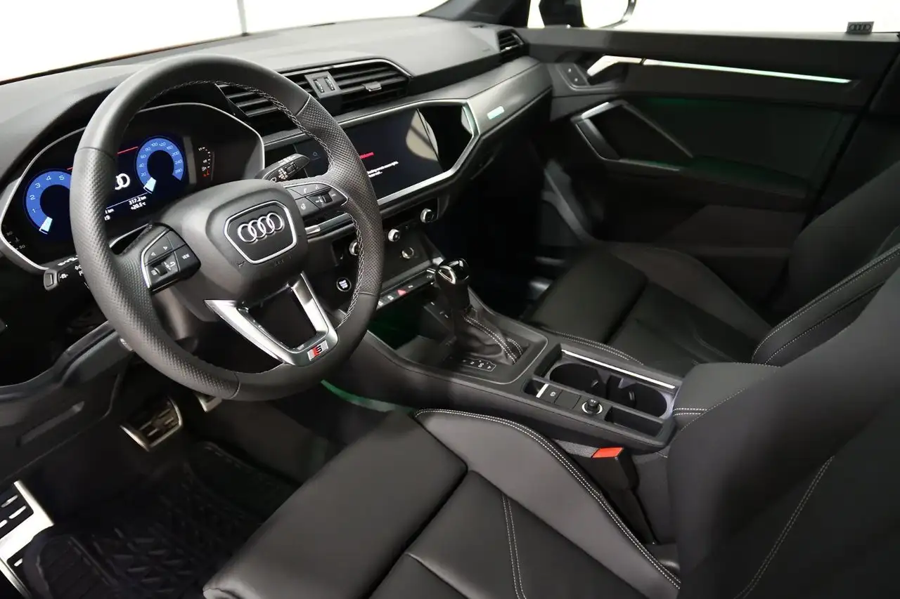 Audi Q3 fotografie Audi Q3