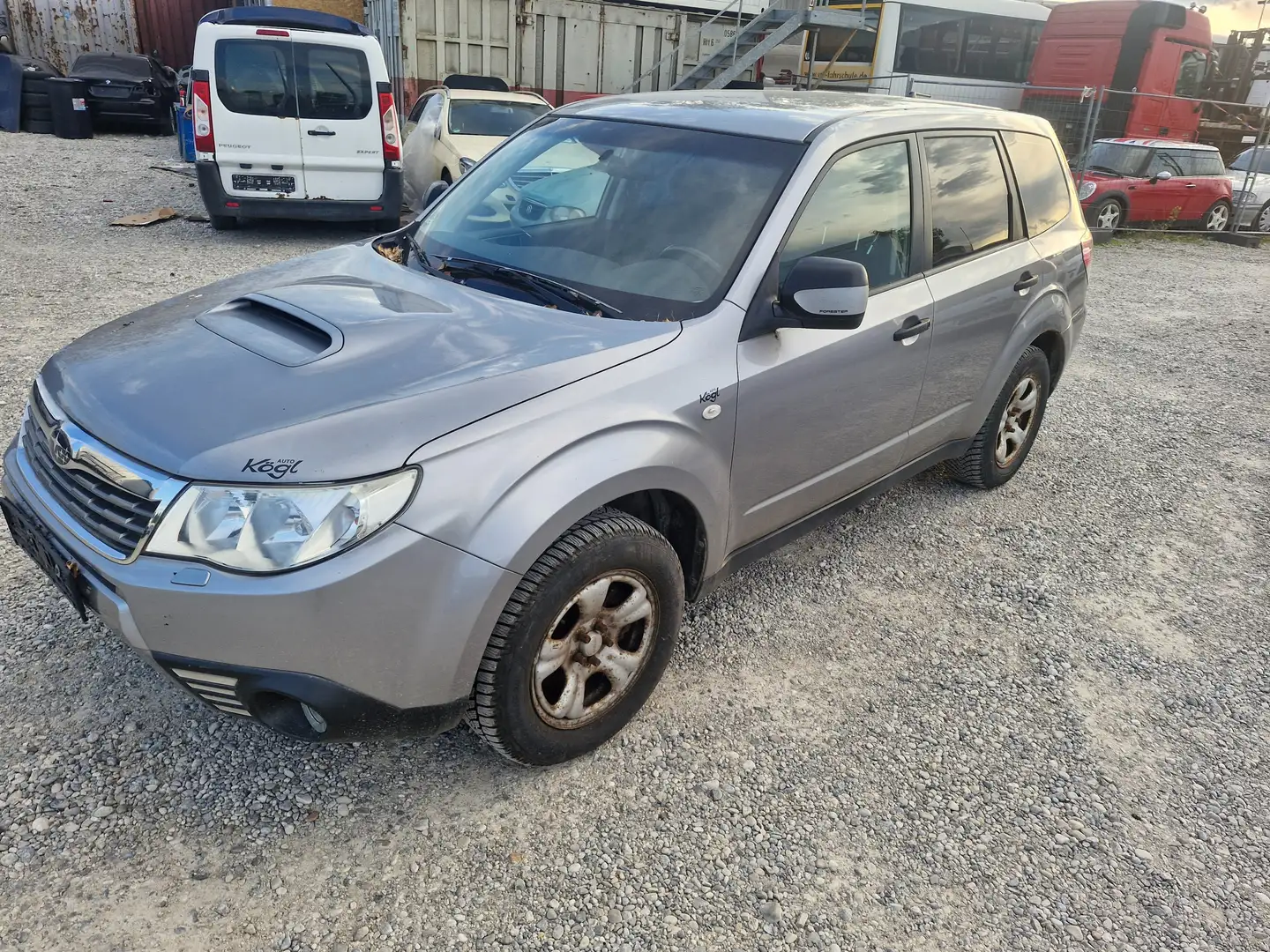 Subaru Forester 2.0D Comfort Klimatronik leider Servolenkung Gri - 2