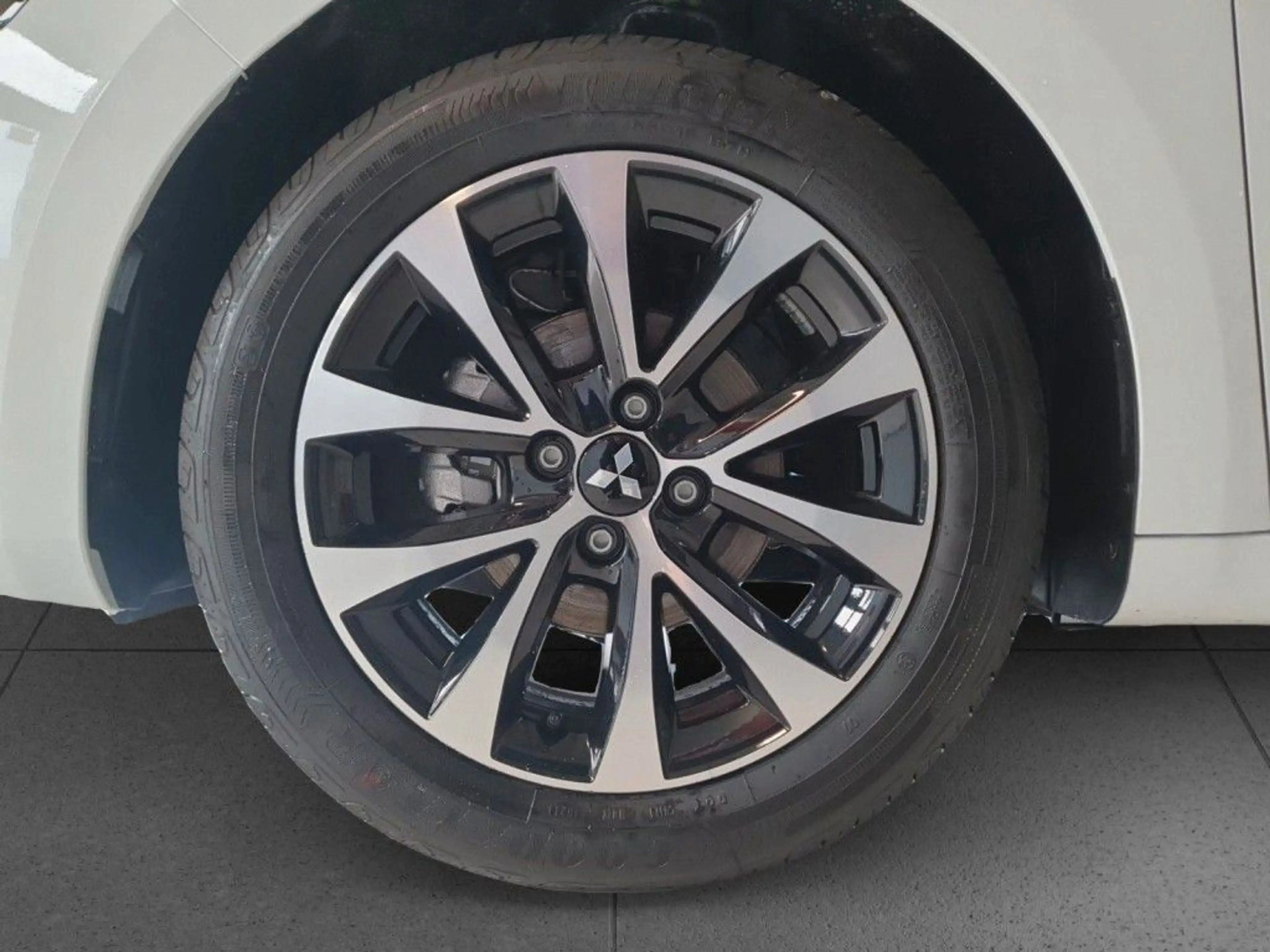 Mitsubishi Colt Plus 1.0 TB (91PS)LED+Kamera+LM+CarPlay+SHZ — photo 15