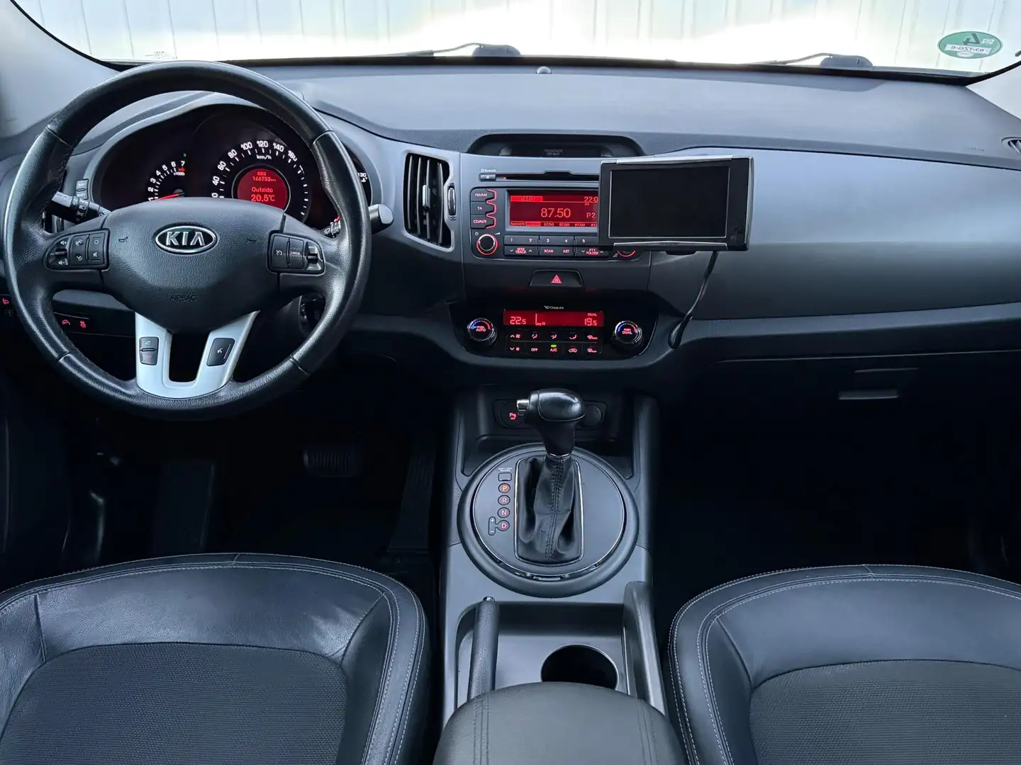 Kia Sportage 2.0 X-ecutive Plus Pack 1e Eigenaar,Trekhaak,Clima Grijs - 2