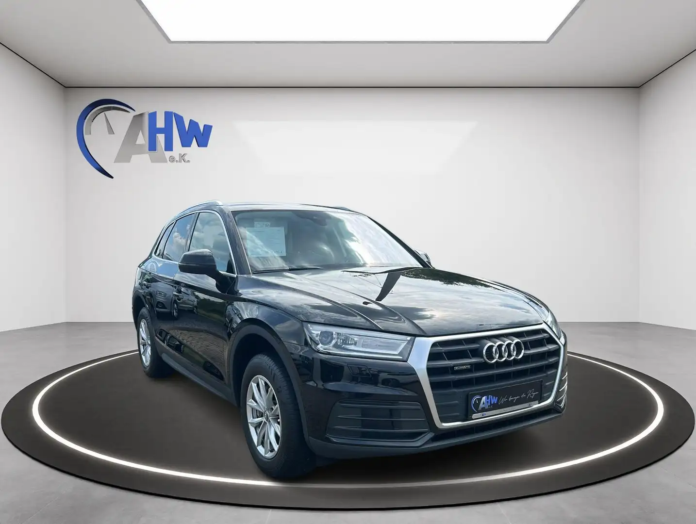 Audi Q5 2.0 TDI quattroNavi,PDC,AHK Schwarz - 2