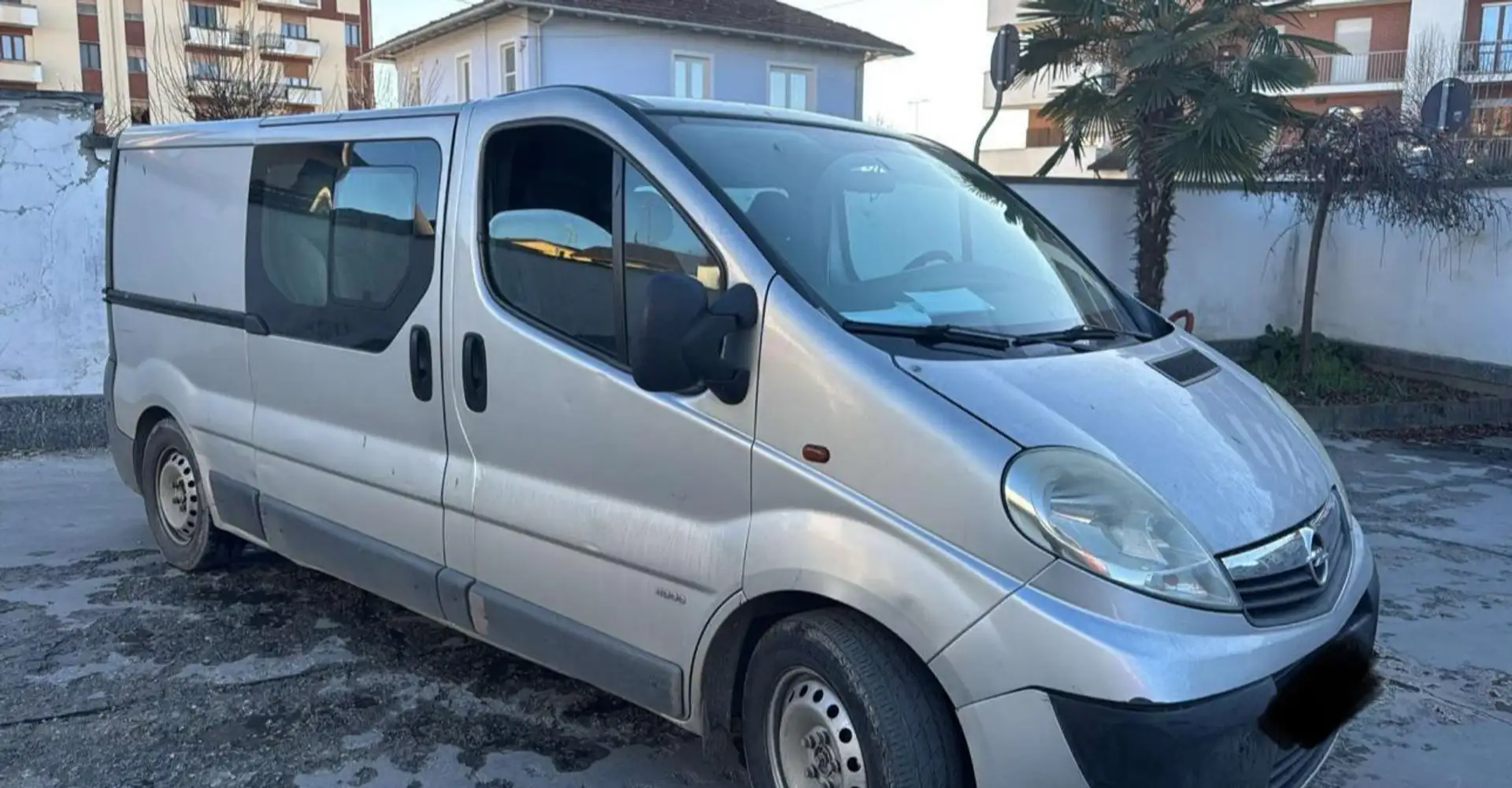 Opel Vivaro 6 posti autocarro - 1