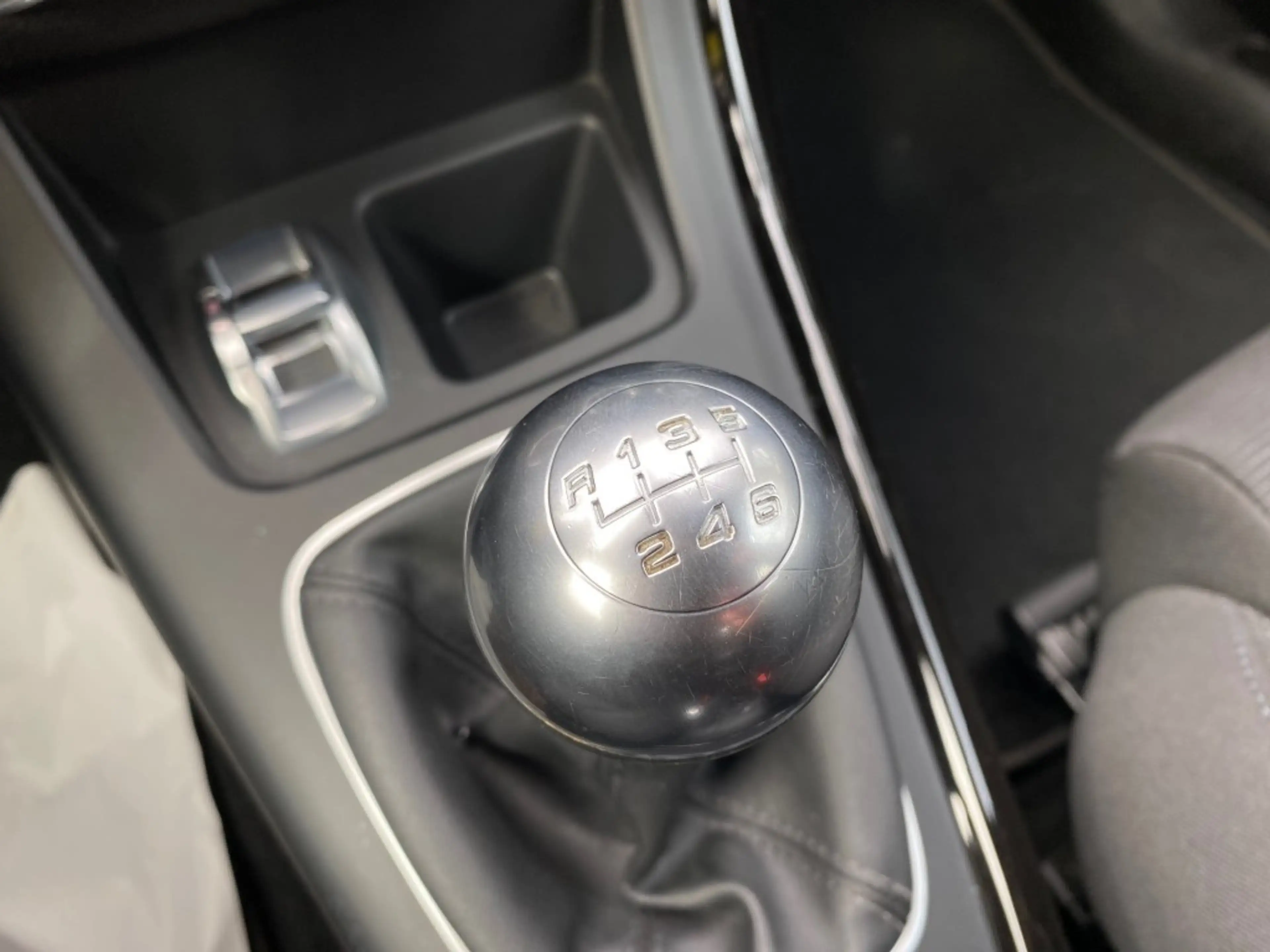 Alfa Romeo Giulietta 1.4 T DISTINCTIVE 170PK / CRUISE CTR. / LED / AIRC — photo 12