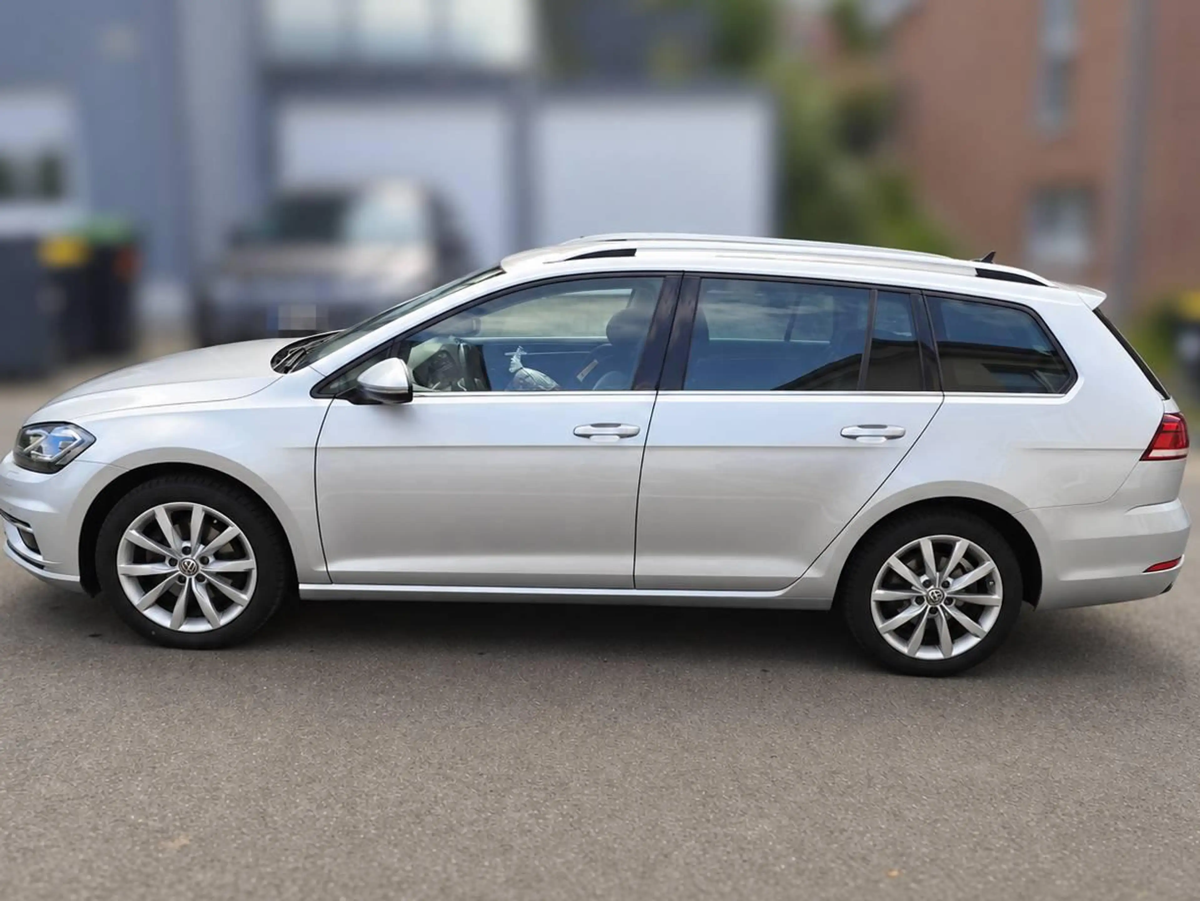 Volkswagen Golf Variant Highline 2.0 TDI Zahnriemen NEU Scheckheft Fananzierung möglich 12 Monate Gebrauchtgarantie — photo 4