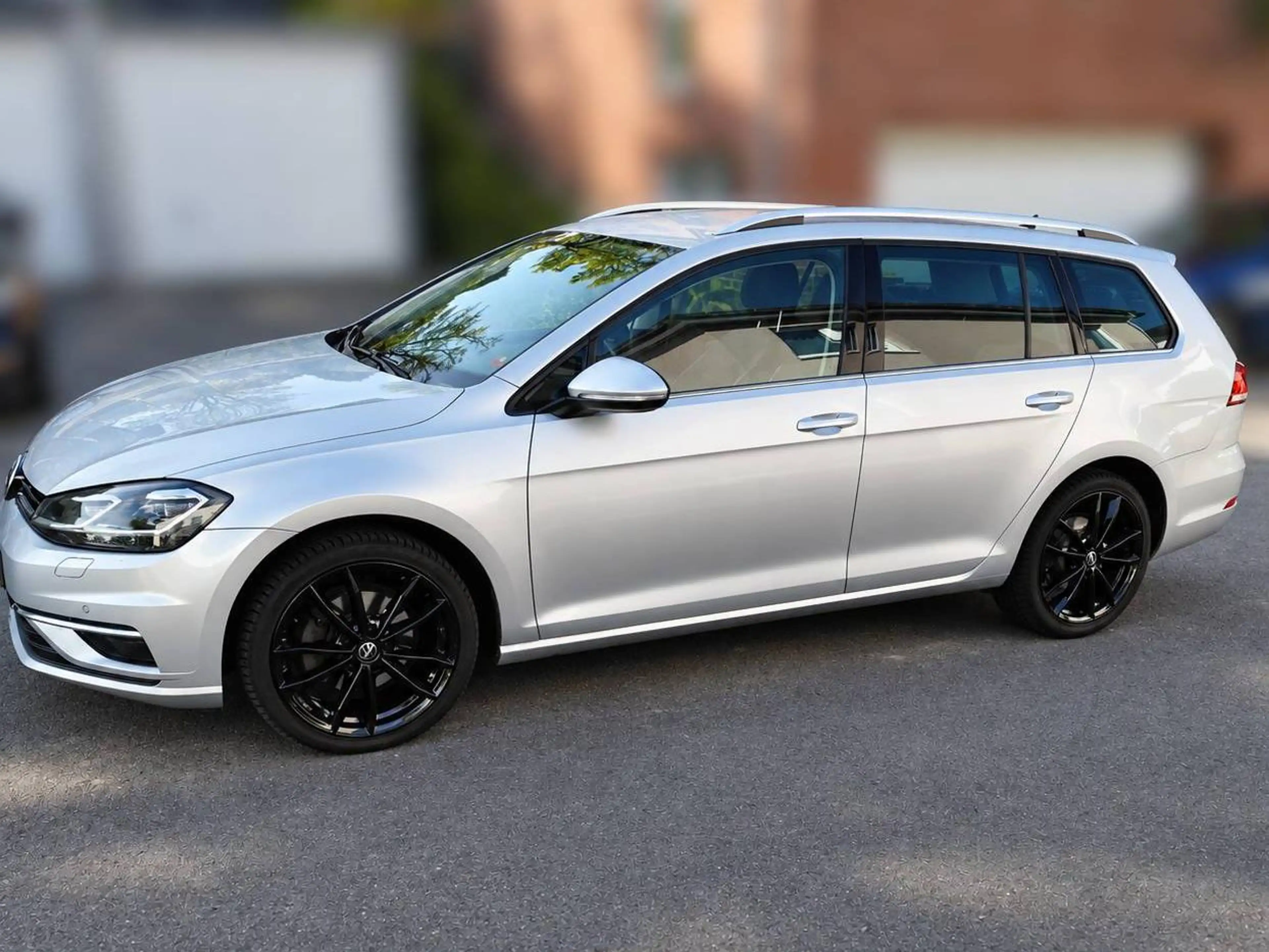 Volkswagen Golf Variant Highline 2.0 TDI Zahnriemen NEU Scheckheft Fananzierung möglich 12 Monate Gebrauchtgarantie — photo 2