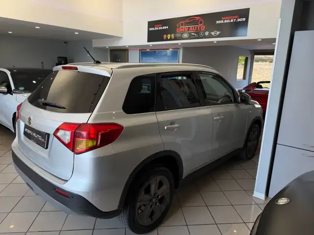 Suzuki Vitara view 13