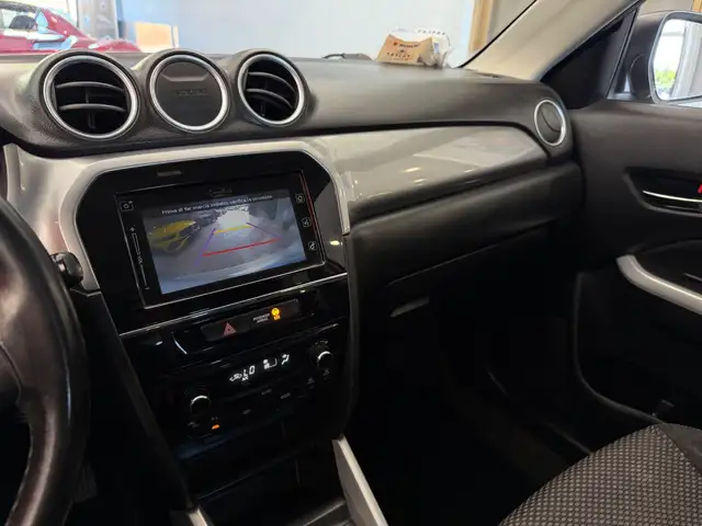 Suzuki Vitara view 6
