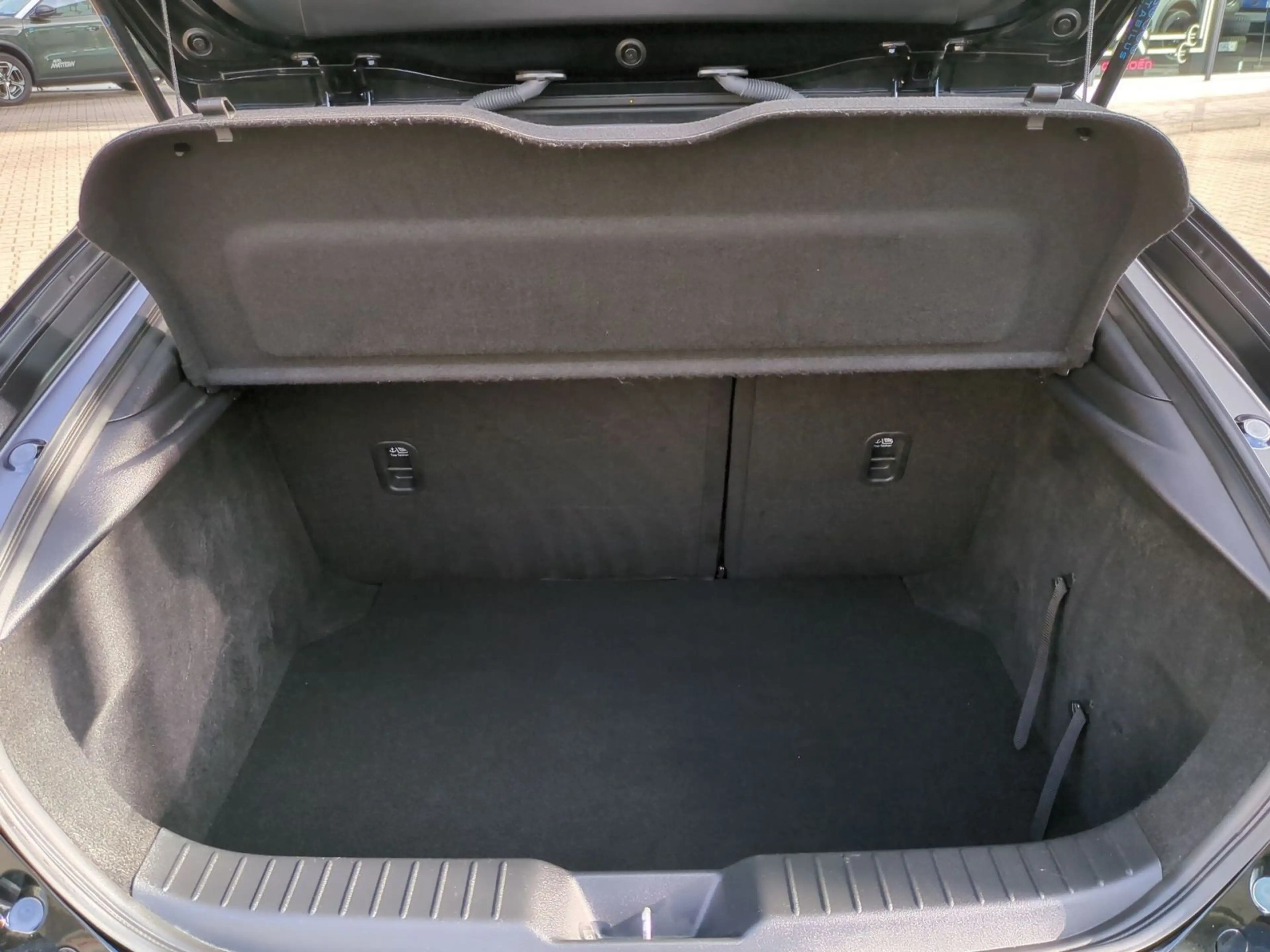 Mazda 3 Mazda3 Lim. 5-trg. Selection, DES-P ACT-P LEDER- — photo 10