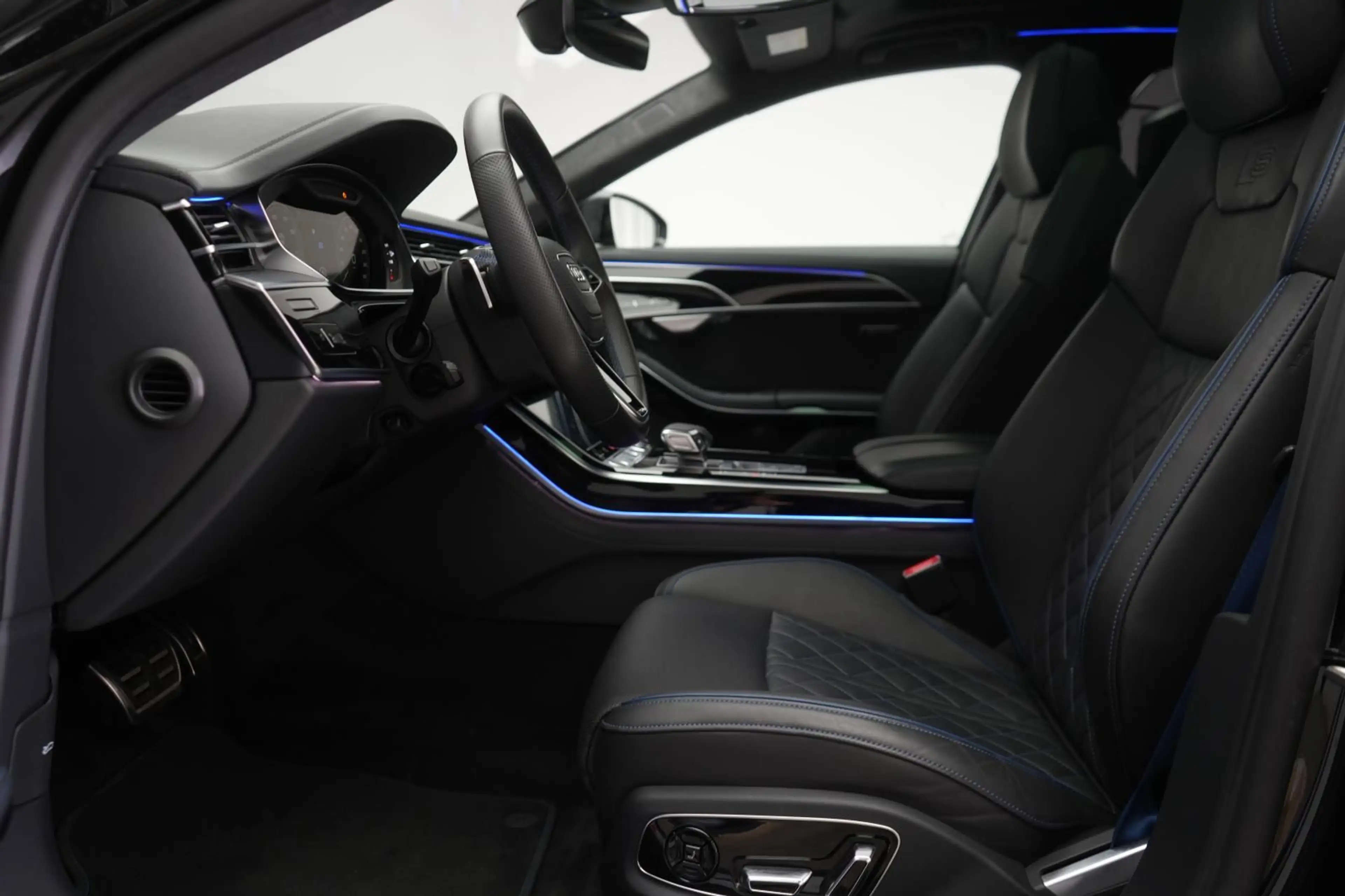 Audi A8 60 TFSI e quattro S line Leder/ACC/Pano/B&O/H — photo 15