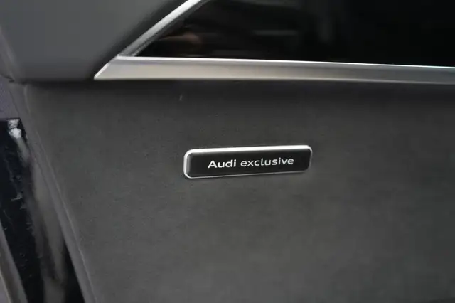 Audi A8 view 14