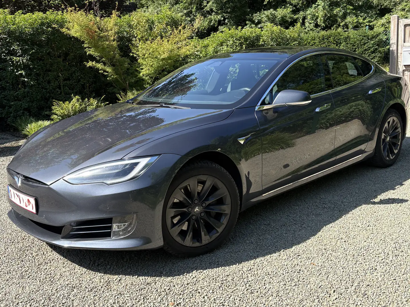 Tesla Model S 75D Autopilot + gratis superchargen Grey - 1