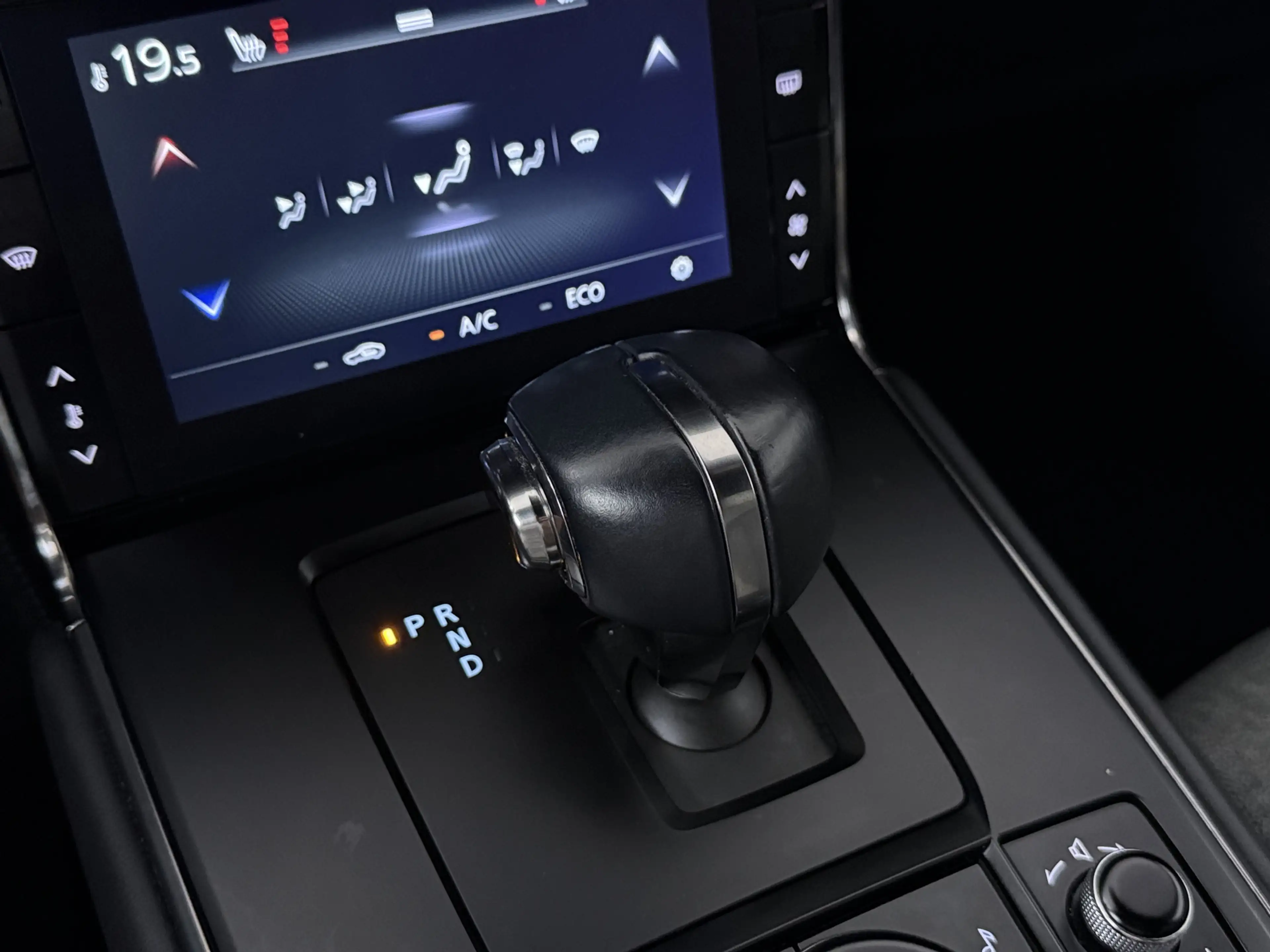 Mazda MX-30 e-SkyActiv 145 First Edition 36 kWh | Stoelgeheuge — photo 6