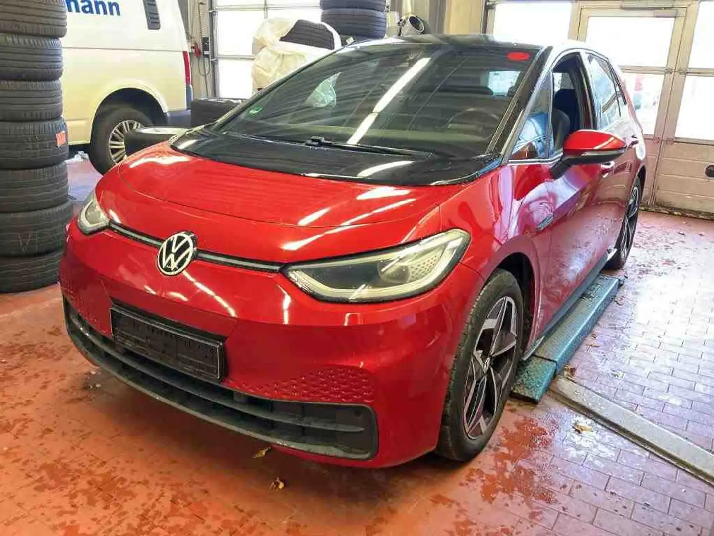 Volkswagen ID.3 Pro AHK/Matrix/Navi/Pano/Sitzhzg/Alu19/RFK Roşu - 2