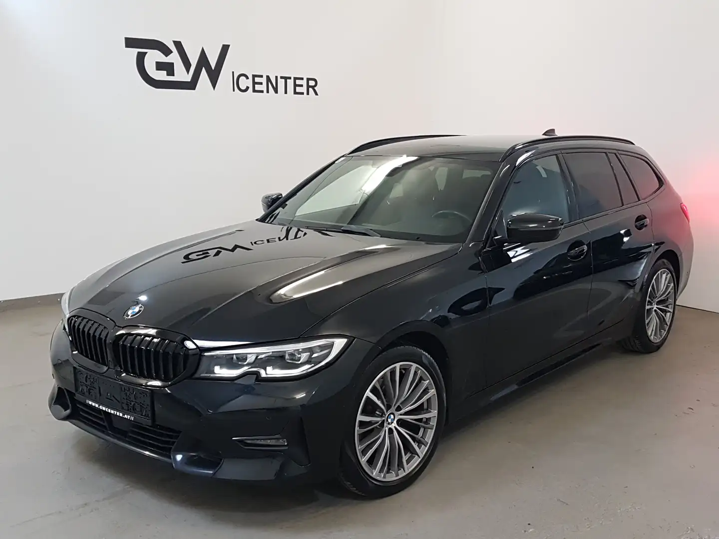 BMW 320 d xDrive Sport Line LED AHK HarmanKardon Schwarz - 2