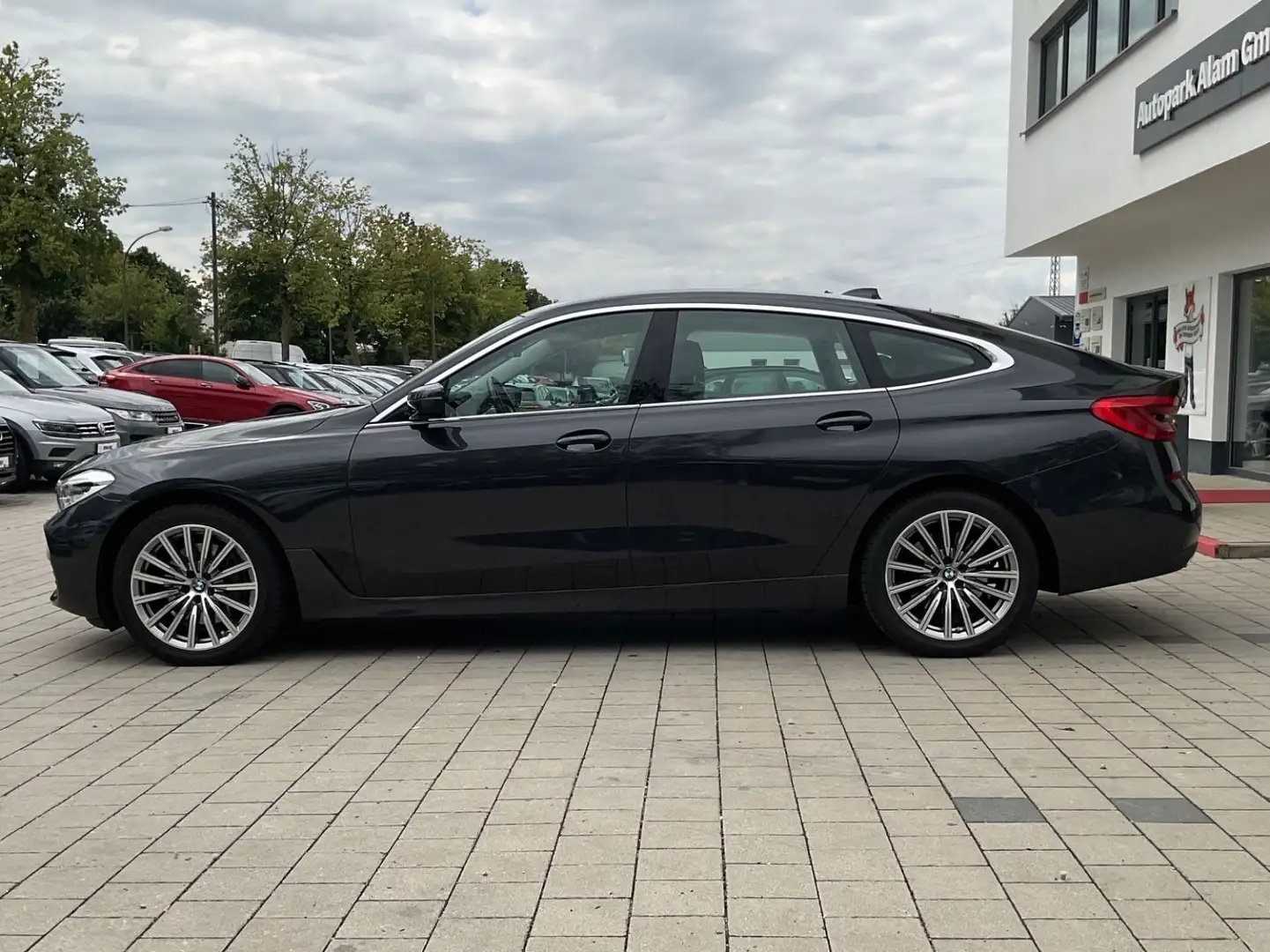 BMW 640 d GT xDrive Luxury Line Head-Up Pano RFK ViCo Grijs - 2