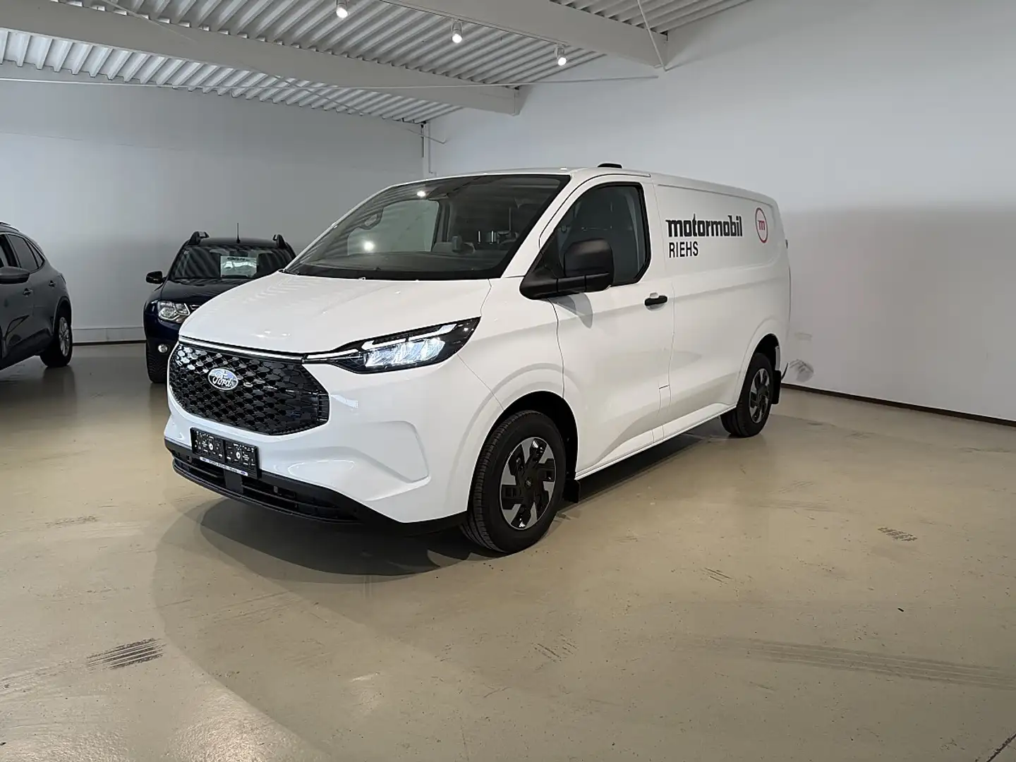 Ford Transit Custom Kasten Elektro 100kW L1H1 320 Trend Weiß - 2