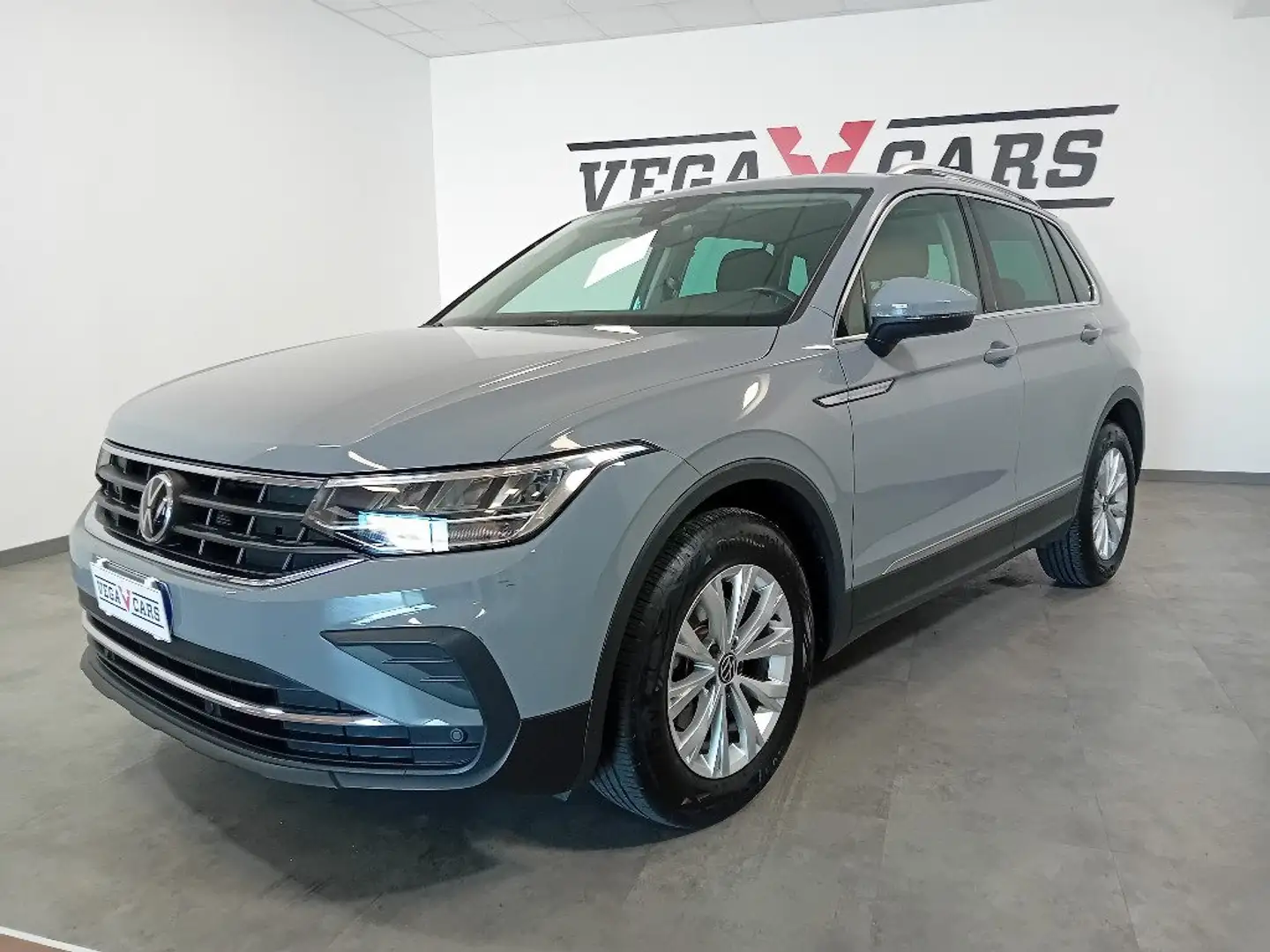Volkswagen Tiguan 1.5 TSI 150 CV ACT Life OFFERTA PROMO!! Gris - 1