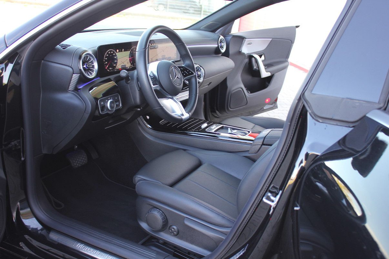 Mercedes-Benz CLA 180 d Coupé Cp. Progressive Line WideScreen — photo 5