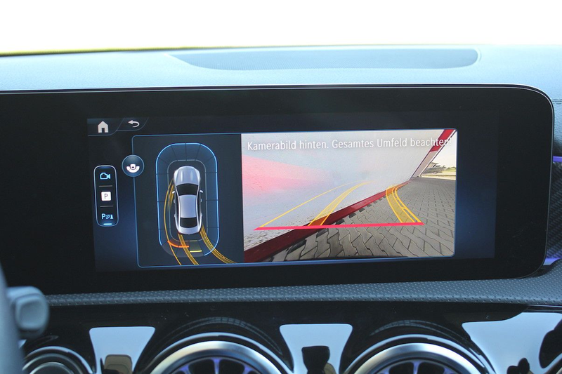 Mercedes-Benz CLA 180 d Coupé Cp. Progressive Line WideScreen — photo 14
