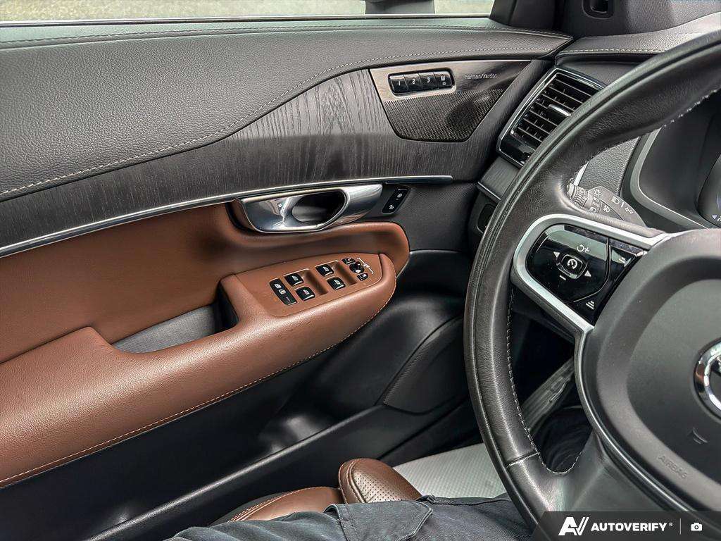2021 Volvo XC90 T6 Inscription 7 Passenger thumb 15