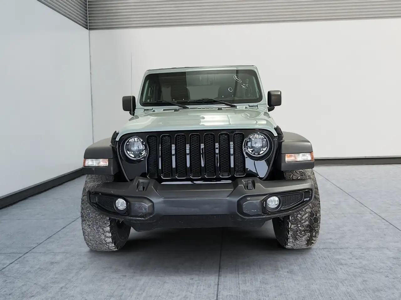 Jeep Wrangler photo Jeep Wrangler