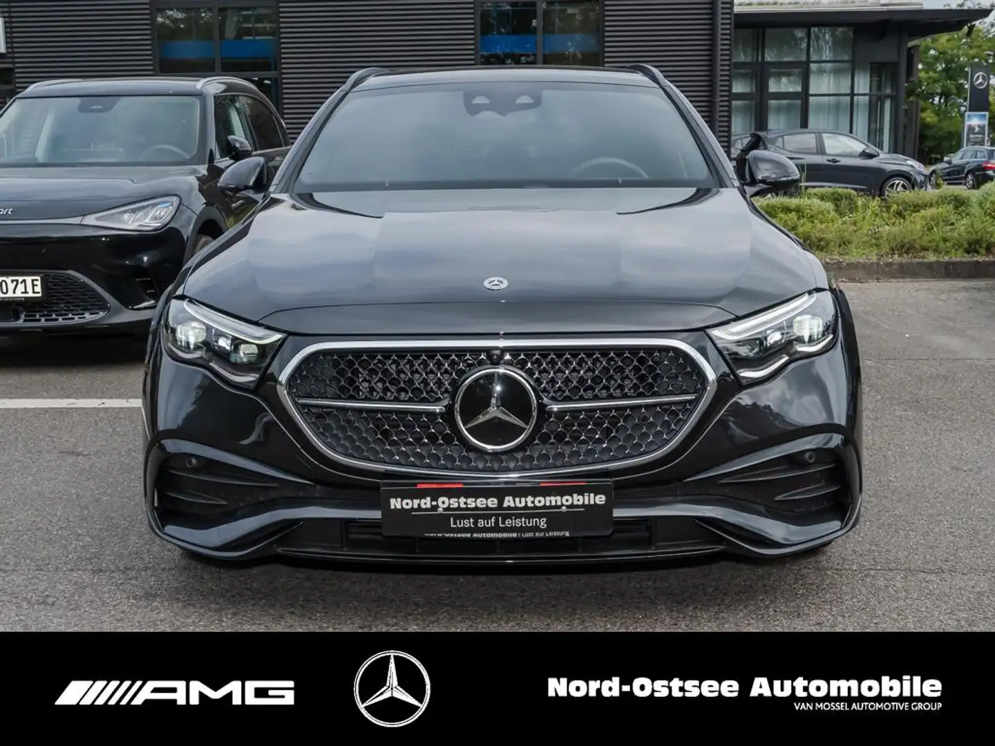 Mercedes-Benz E 200 T AMG PANO AHK BURMESTER NIGHT Gris - 2