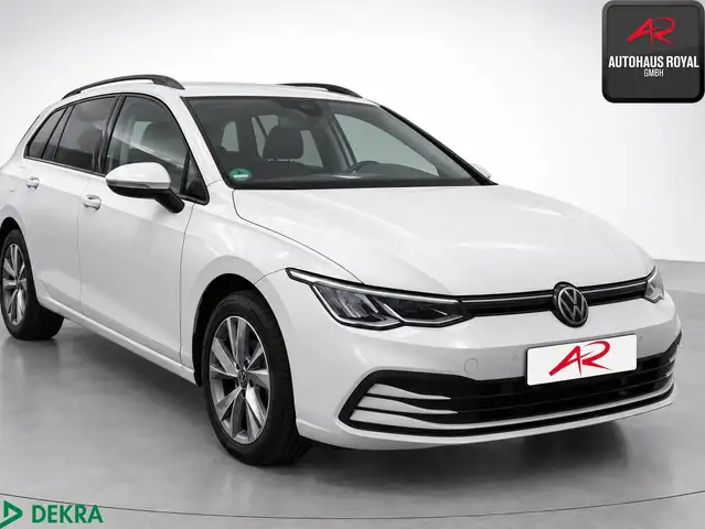 Volkswagen Golf view 2