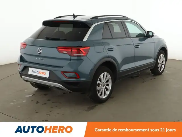 Volkswagen T-Roc view 6