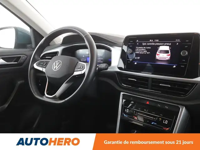 Volkswagen T-Roc view 13