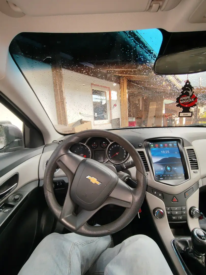 Chevrolet Cruze 1,6 LS - 2