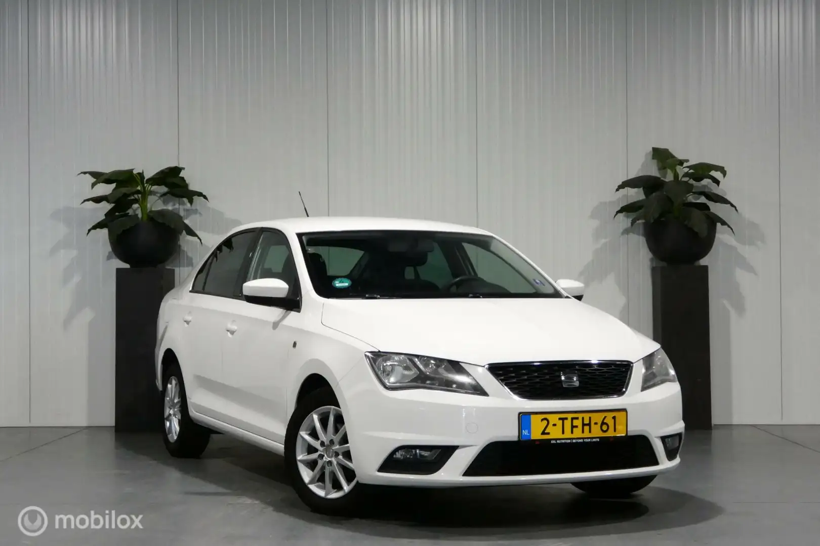 SEAT Toledo 1.2 TSI Enjoy airco apk Wit - 2