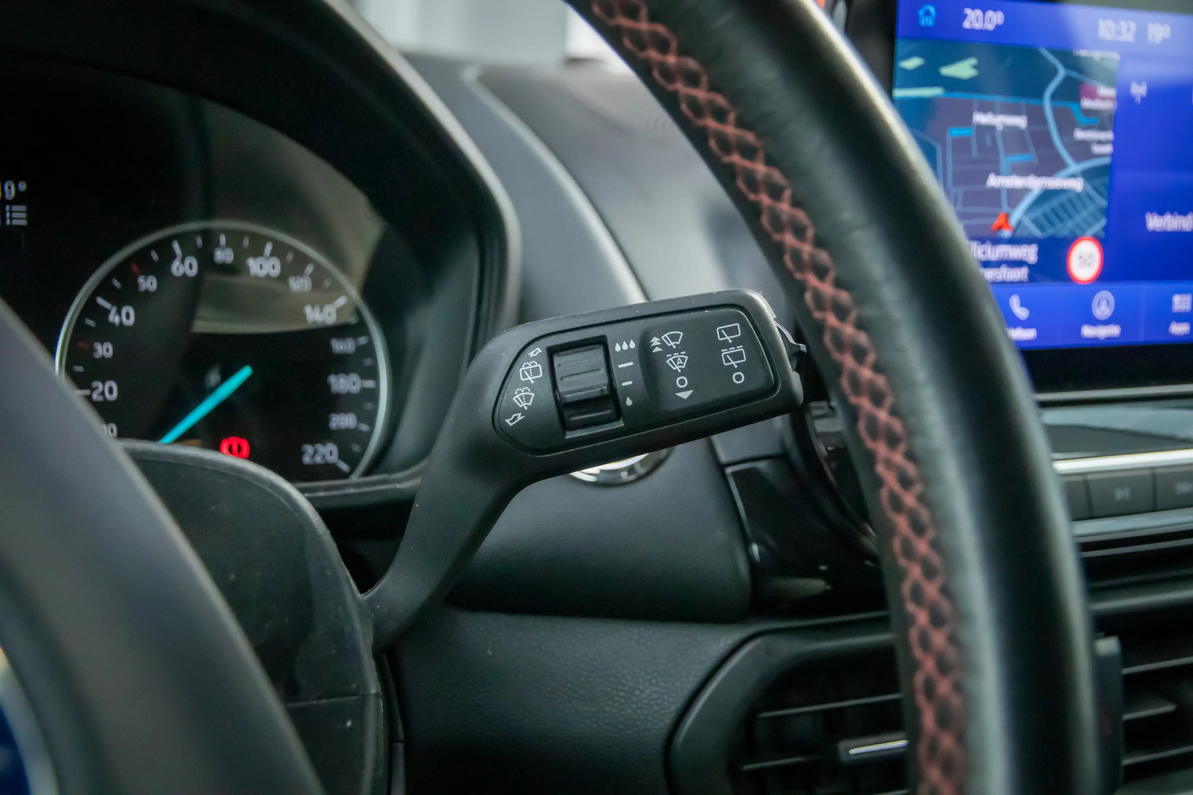 Ford EcoSport 1.0 EcoBoost ST-Line Black | Cruise Control | Airc — photo 25