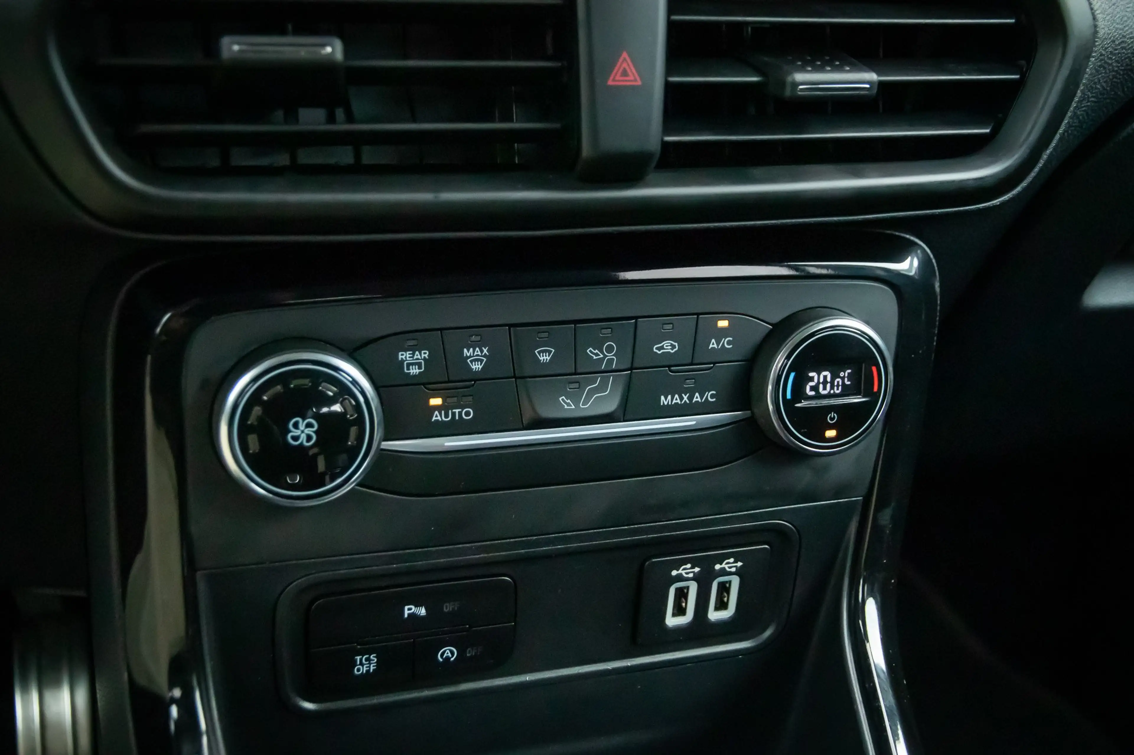 Ford EcoSport 1.0 EcoBoost ST-Line Black | Cruise Control | Airc — photo 29