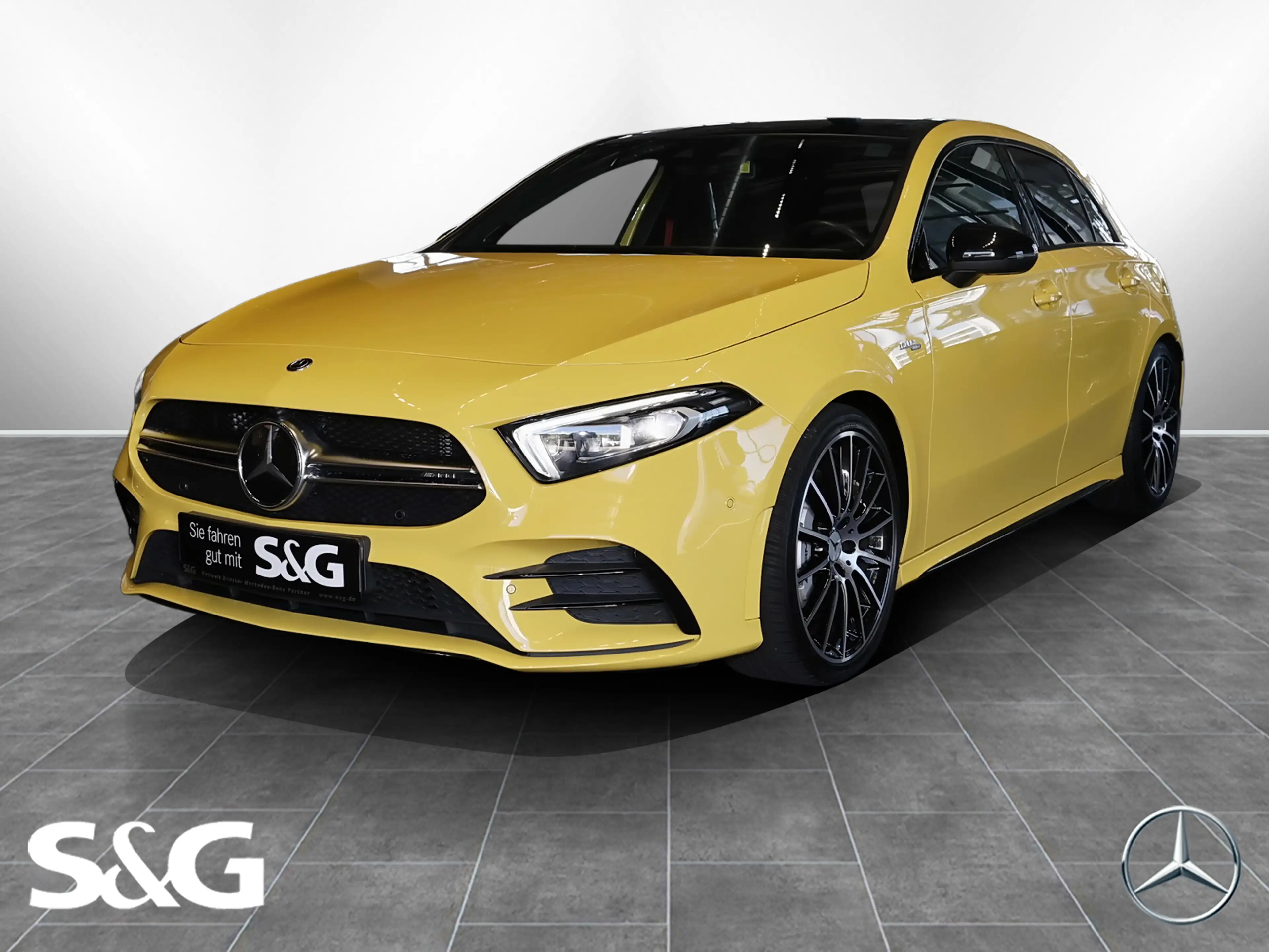 Mercedes-Benz A 35 AMG 4M Night+M-LED+19+Panoschieb.+RüKam