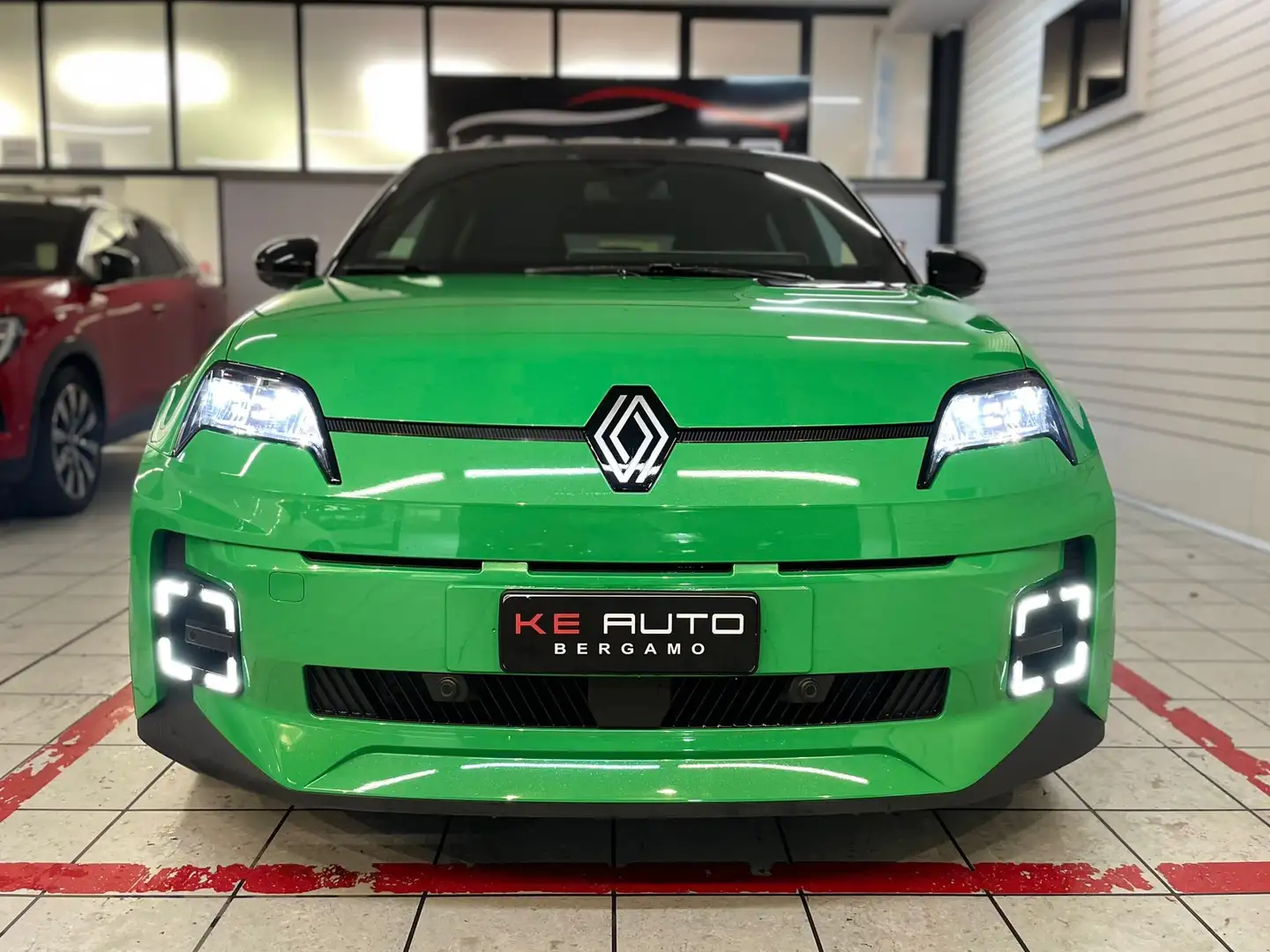 Renault R 5 Renault 5 E-Tech Iconic Cinq comfort range 150cv Verde - 2