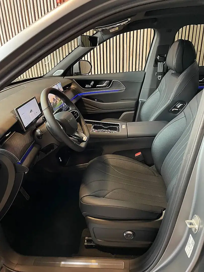 Chery Tiggo 9 PHEV AWD Schwarz - 2